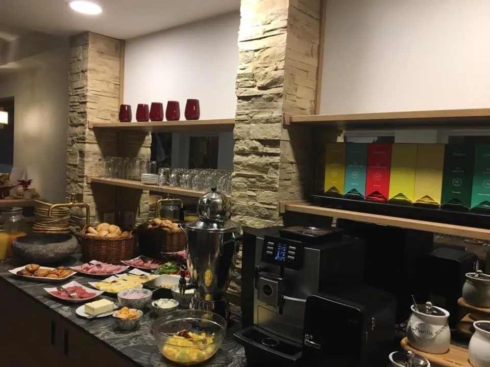 Buffet breakfast in Pension Lagler