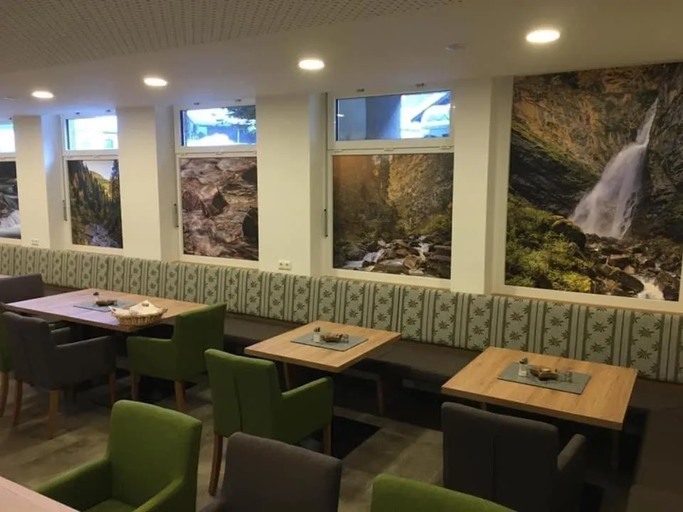 Restaurant/places to eat in Pension Lagler