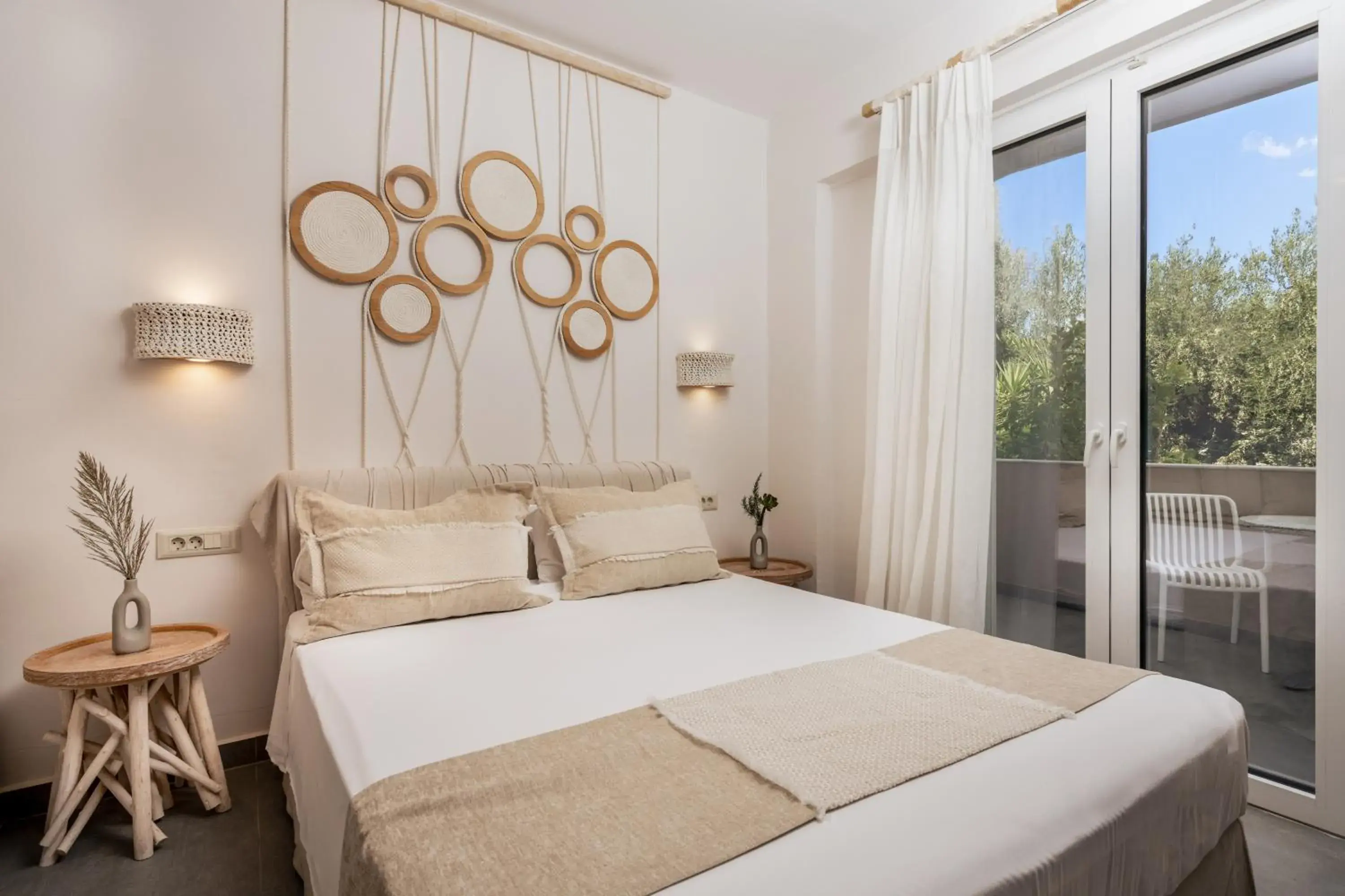 Spiros Family Apts Spiros Family Apts