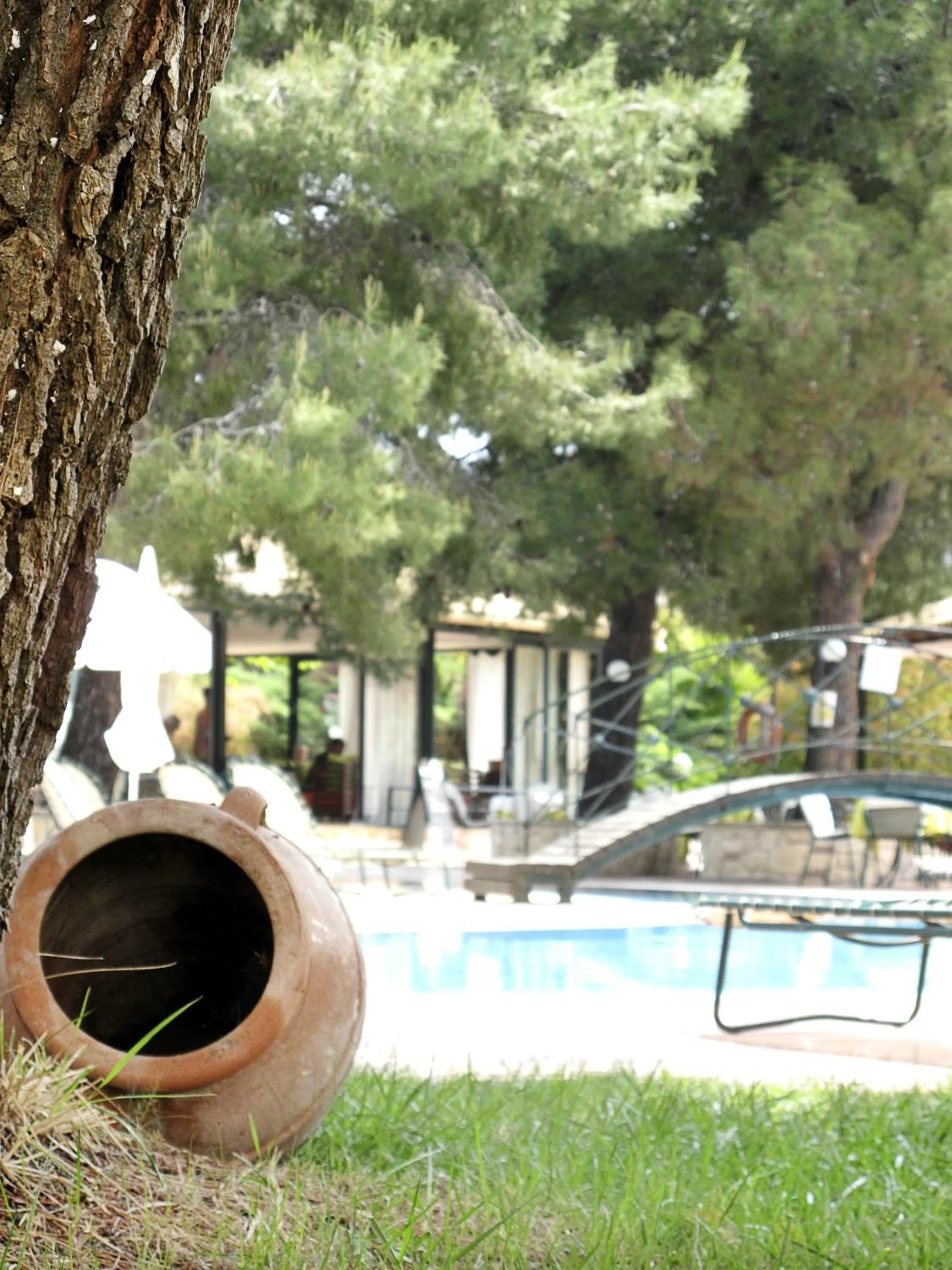 Spring in Lesse Hotel