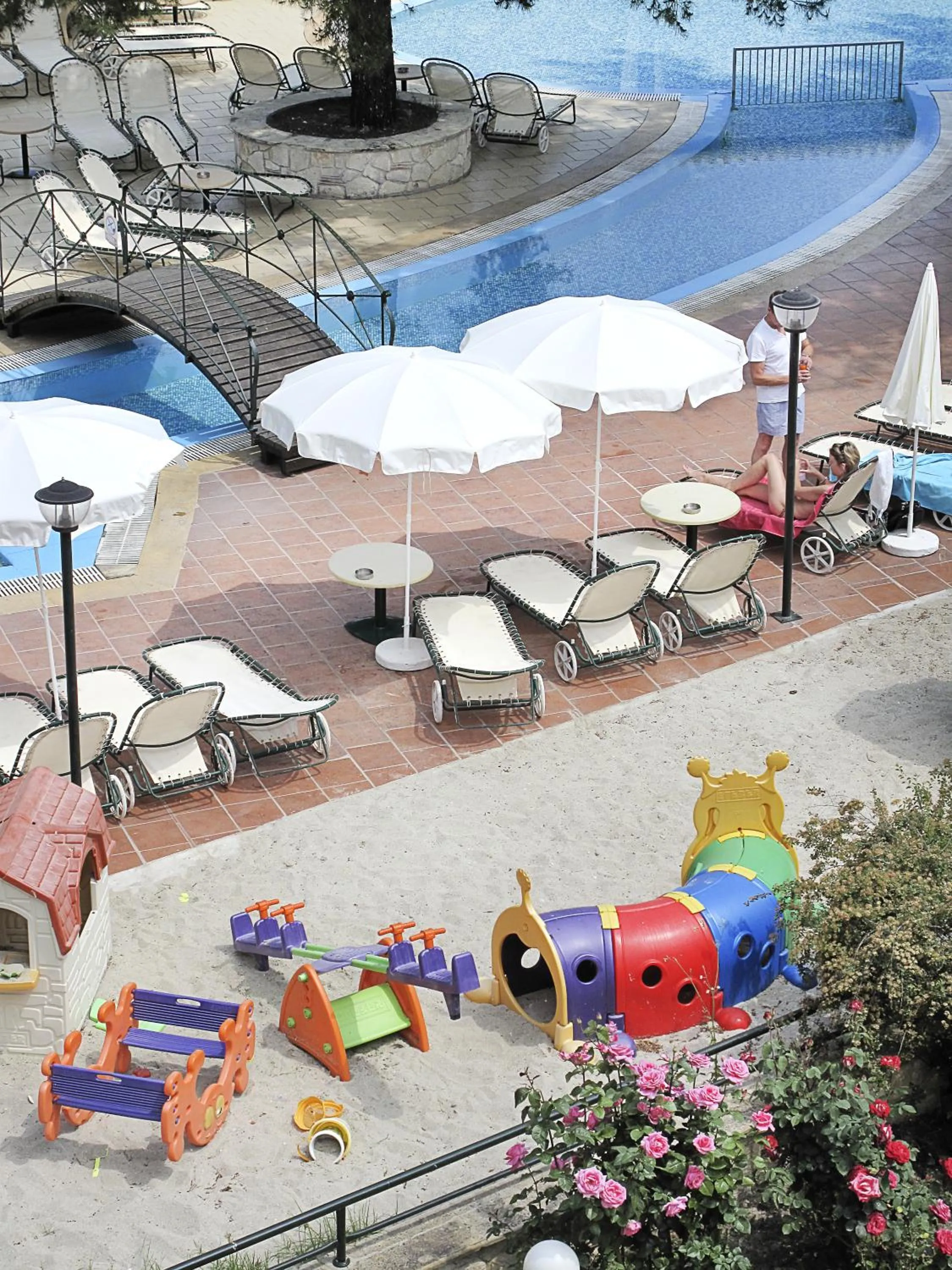 Children play ground in Lesse Hotel