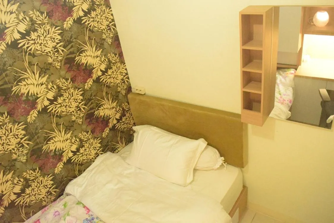 Bedroom, Bed in Pakubuwono Terrace Apartment