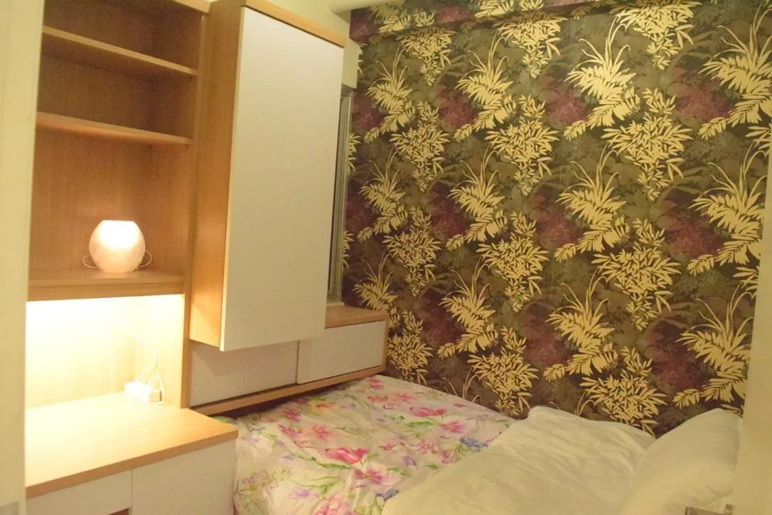 Decorative detail, Bed in Pakubuwono Terrace Apartment