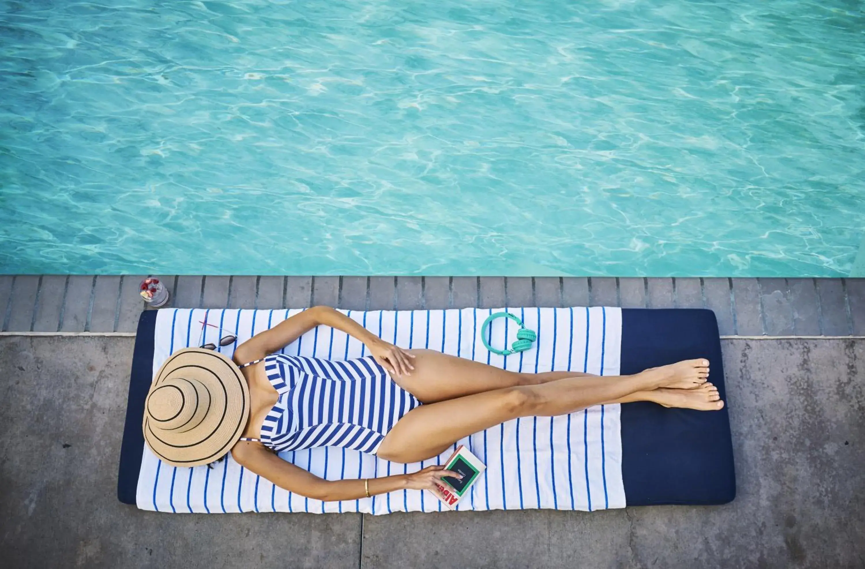 Swimming pool in Hyatt House Kuala Lumpur, Mont Kiara Swimming pool in Hyatt House Kuala Lumpur, Mont Kiara