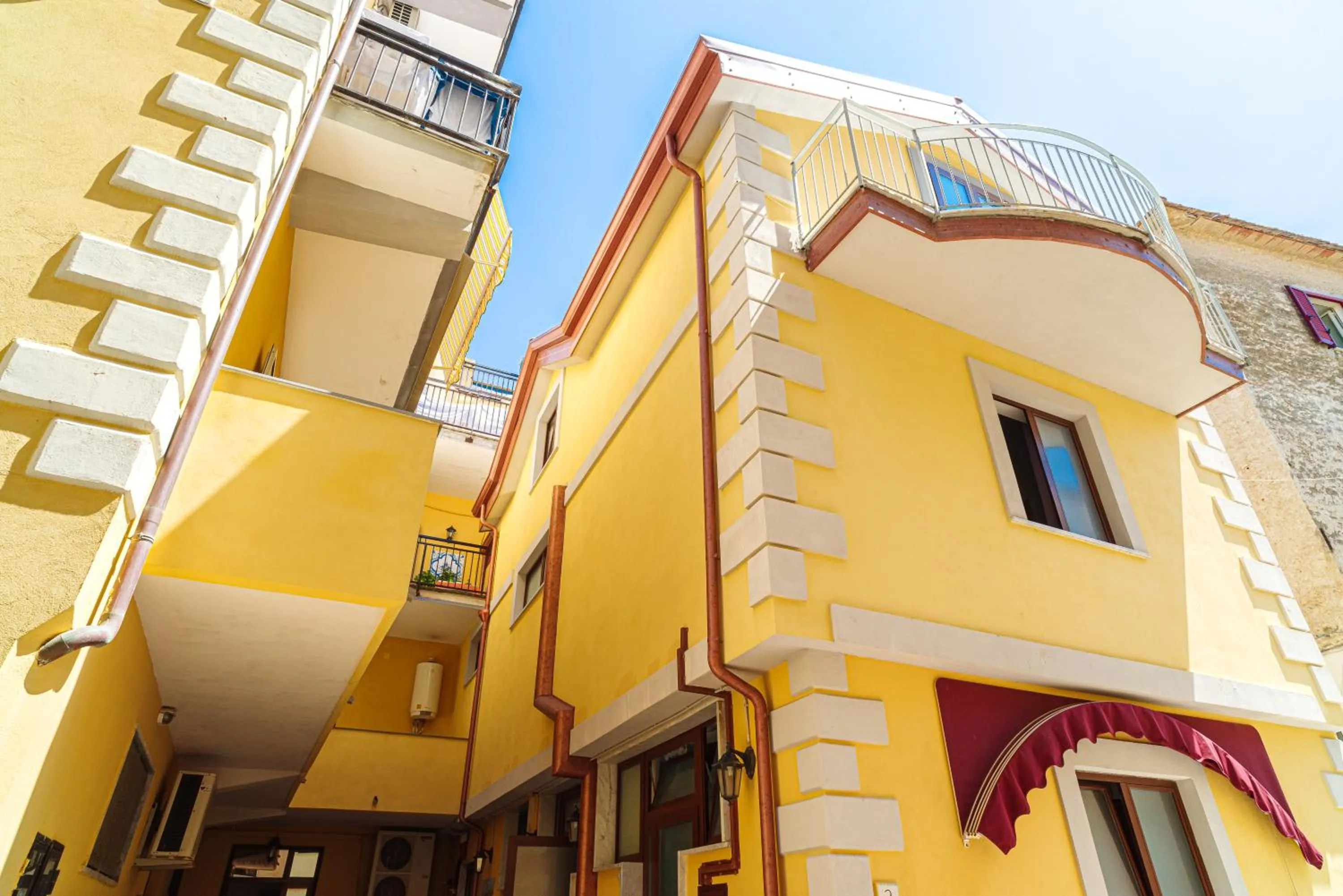 Hotel La Marina