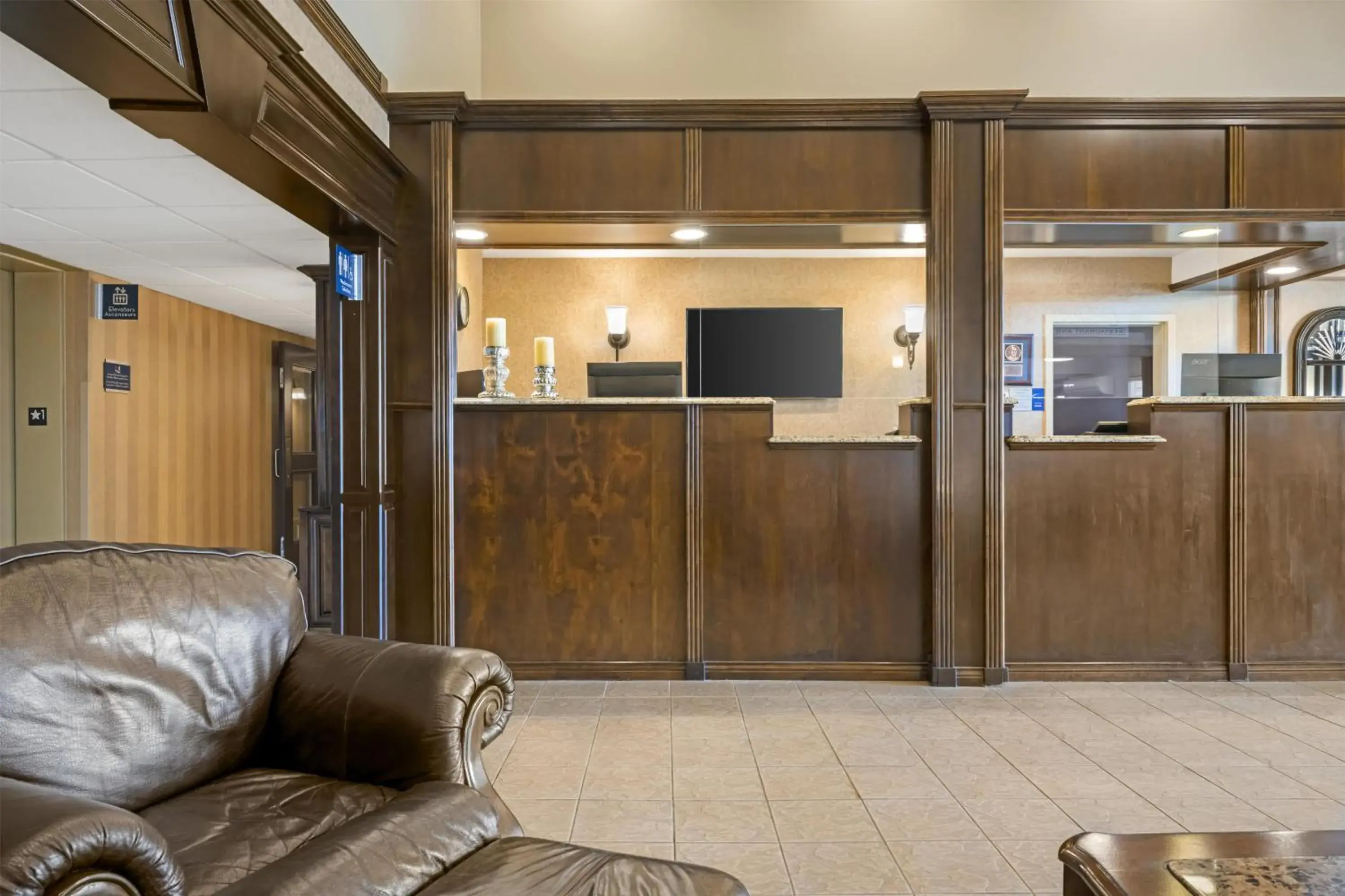 Lobby or reception in Best Western Plus Grand-Sault Hotel & Suites Lobby or reception in Best Western Plus Grand-Sault Hotel & Suites