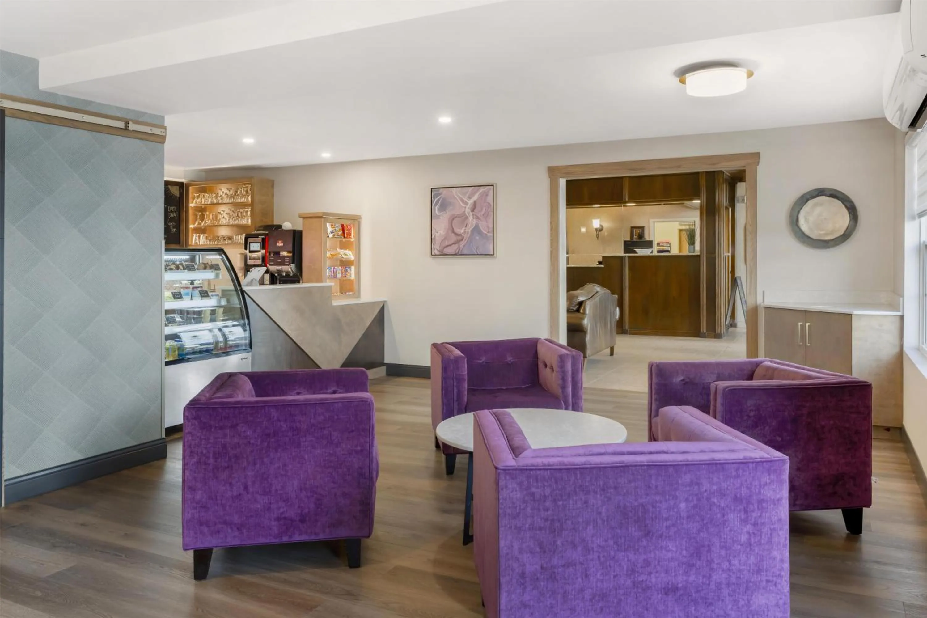 Breakfast in Best Western Plus Grand-Sault Hotel & Suites