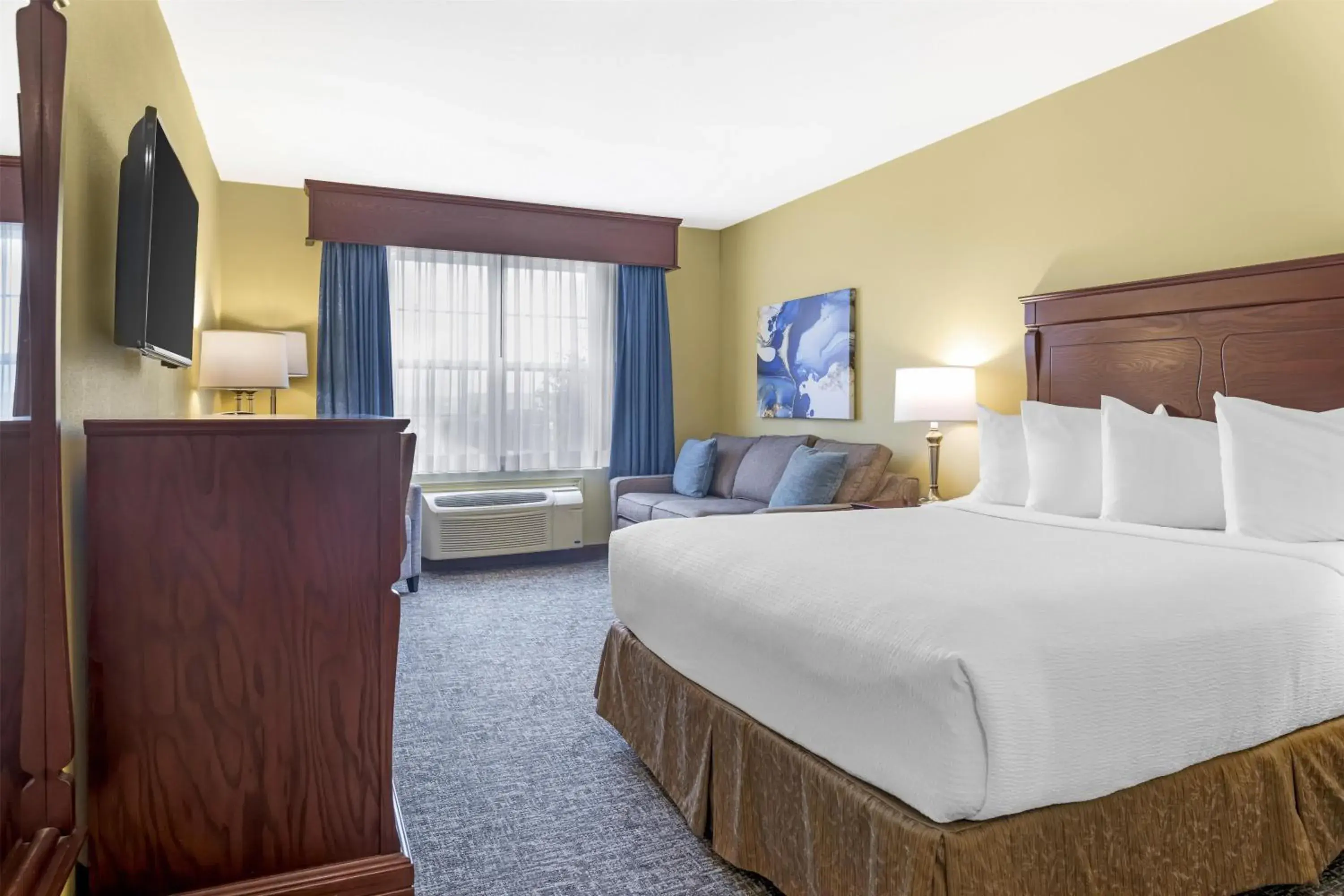 Bedroom, Bed in Best Western Plus Grand-Sault Hotel & Suites Bedroom, Bed in Best Western Plus Grand-Sault Hotel & Suites