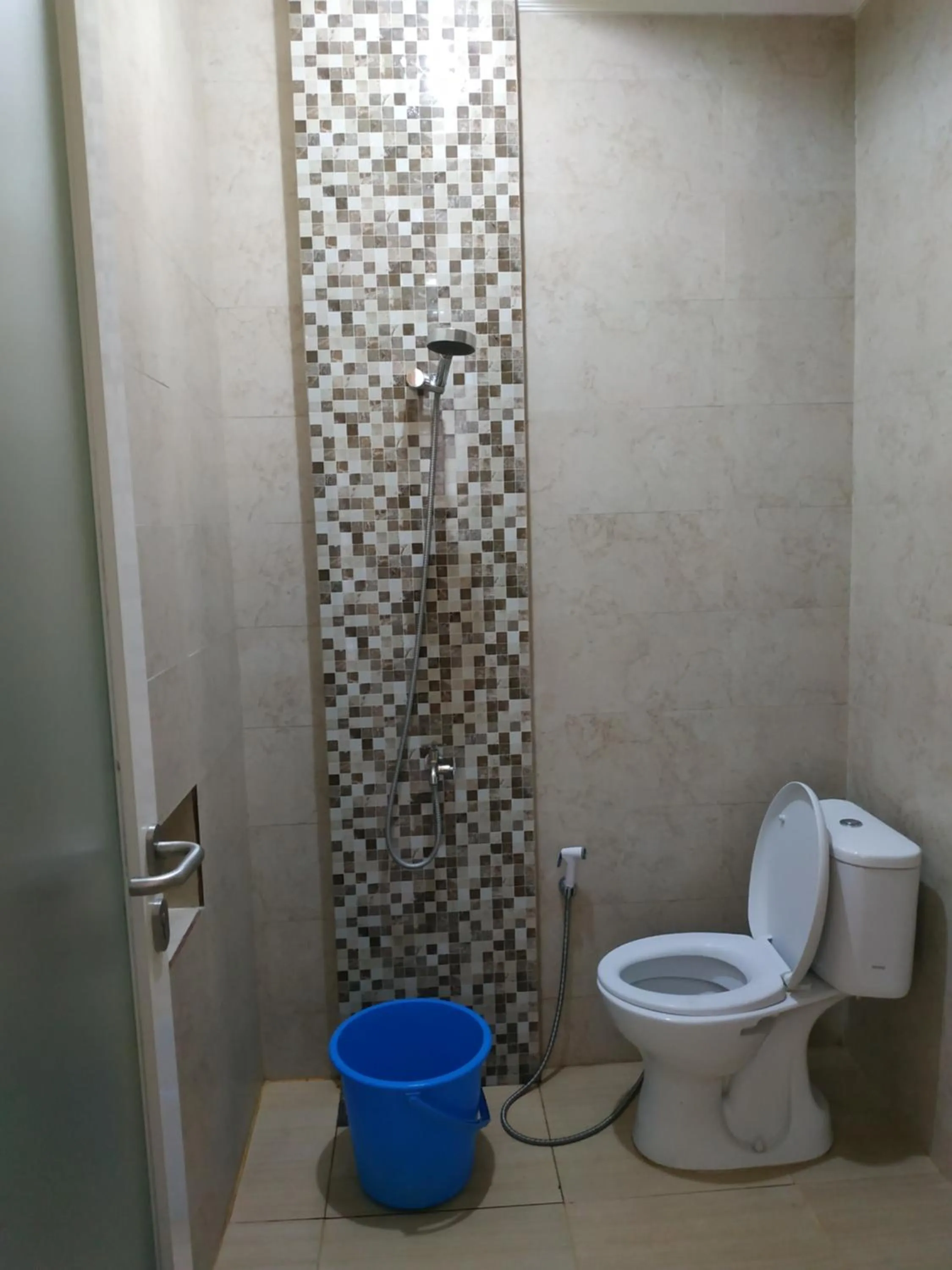 Shower in Villa Gumilang