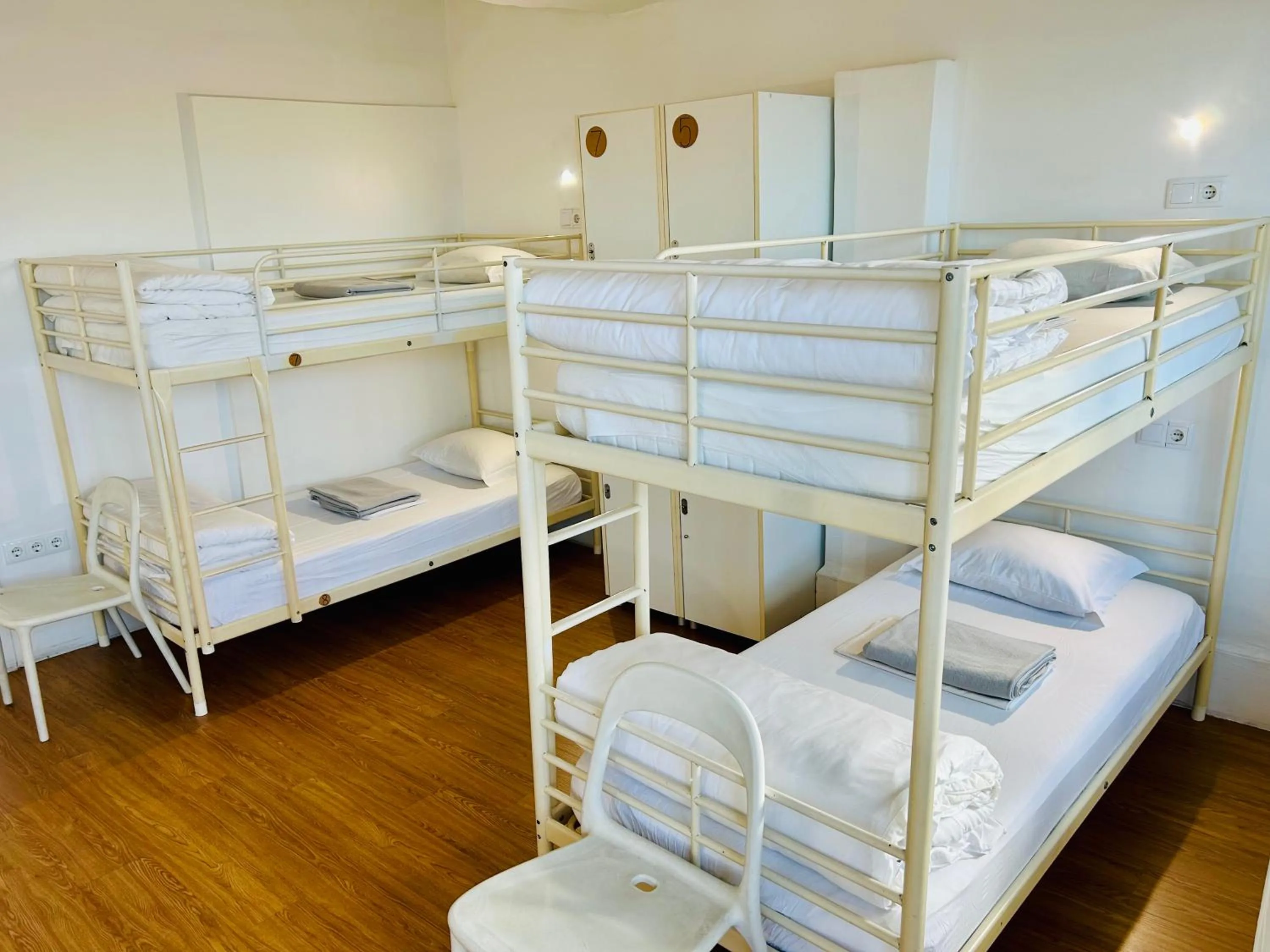 Bedroom, Bed in Porto Wine Hostel