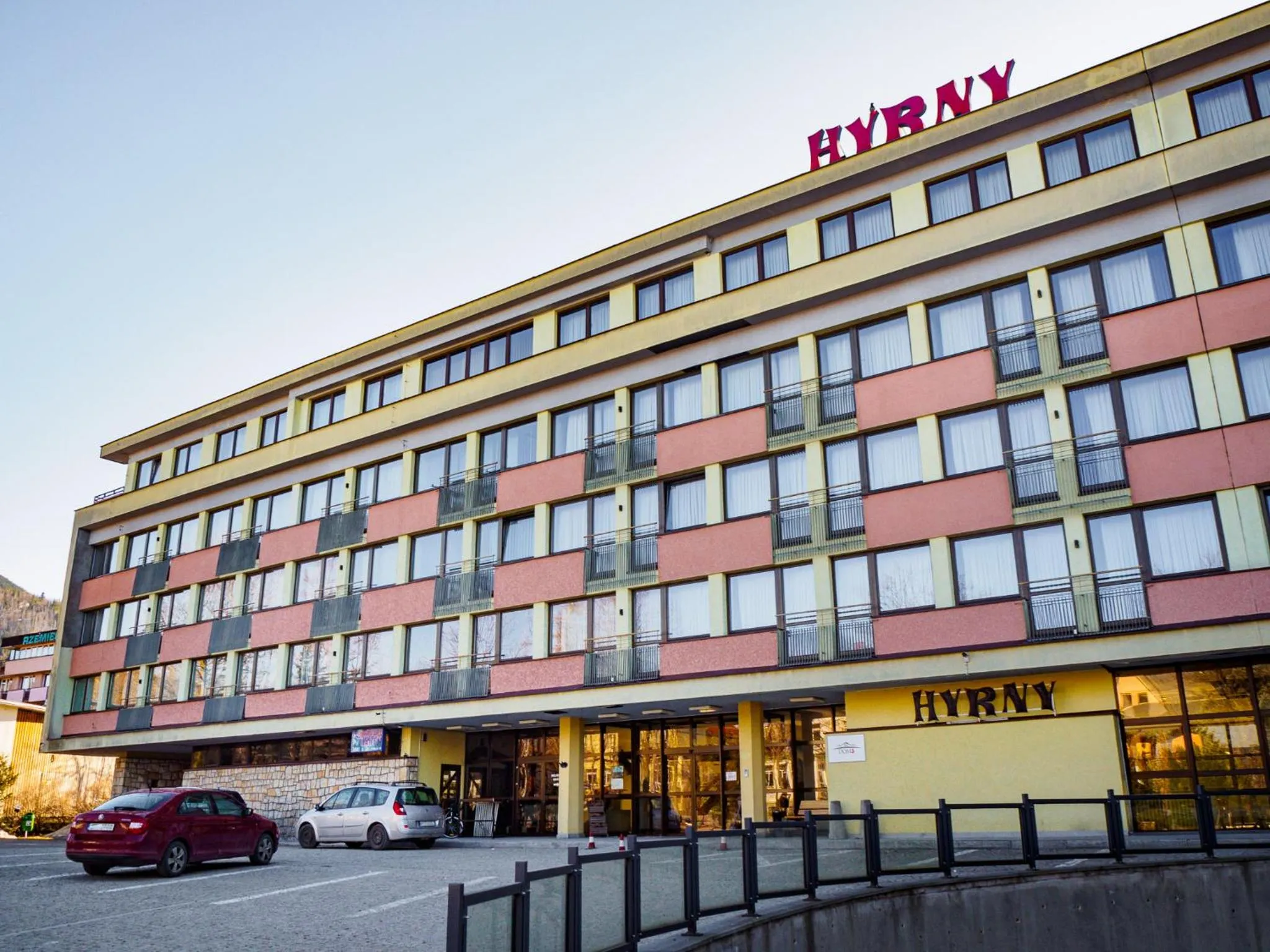 Swimming pool in Hyrny