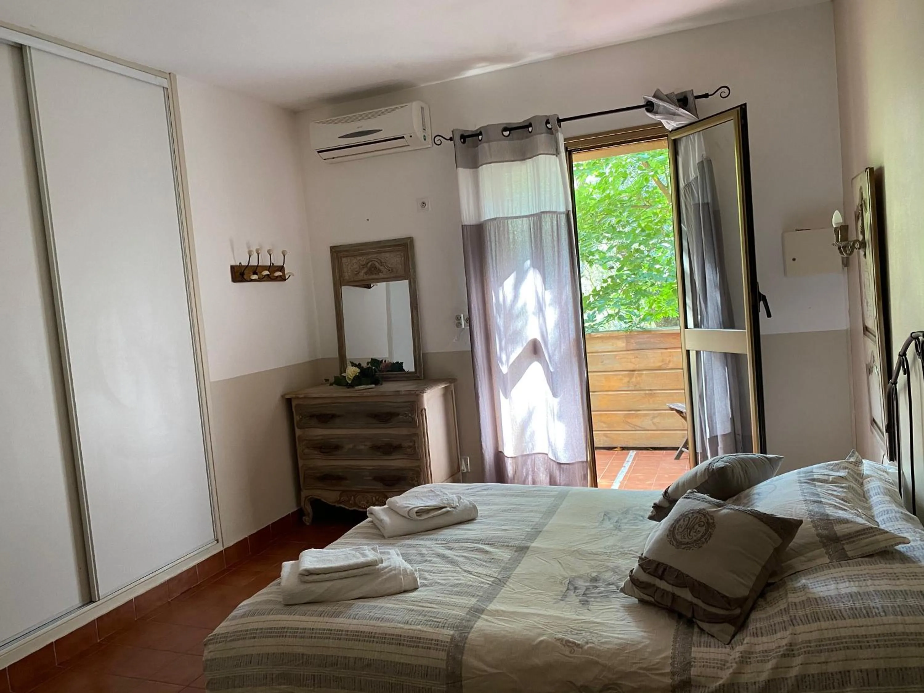 Bed in Hotel gite d'etape San Pasquale