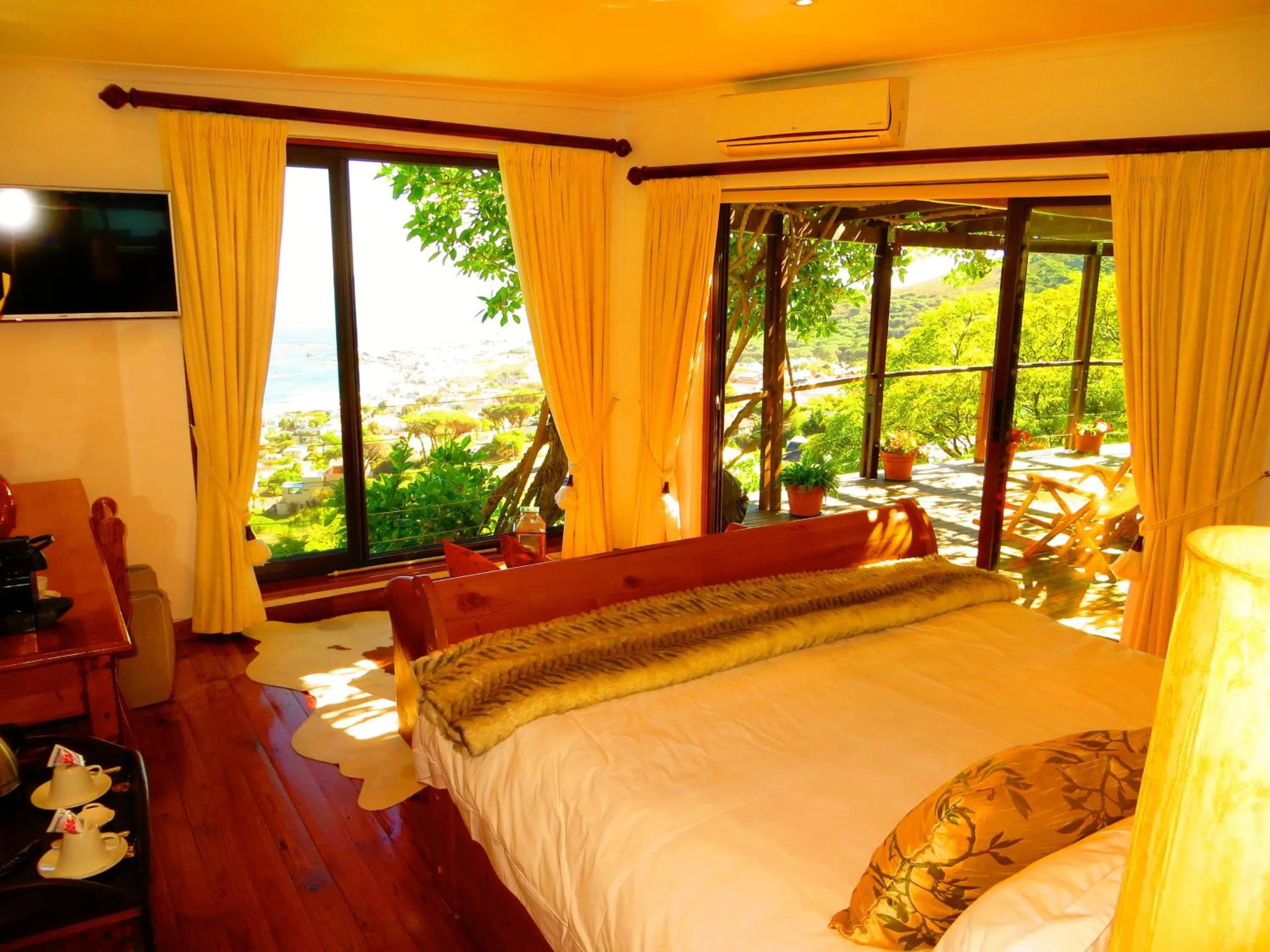 Spring, Bed in Boutique@10