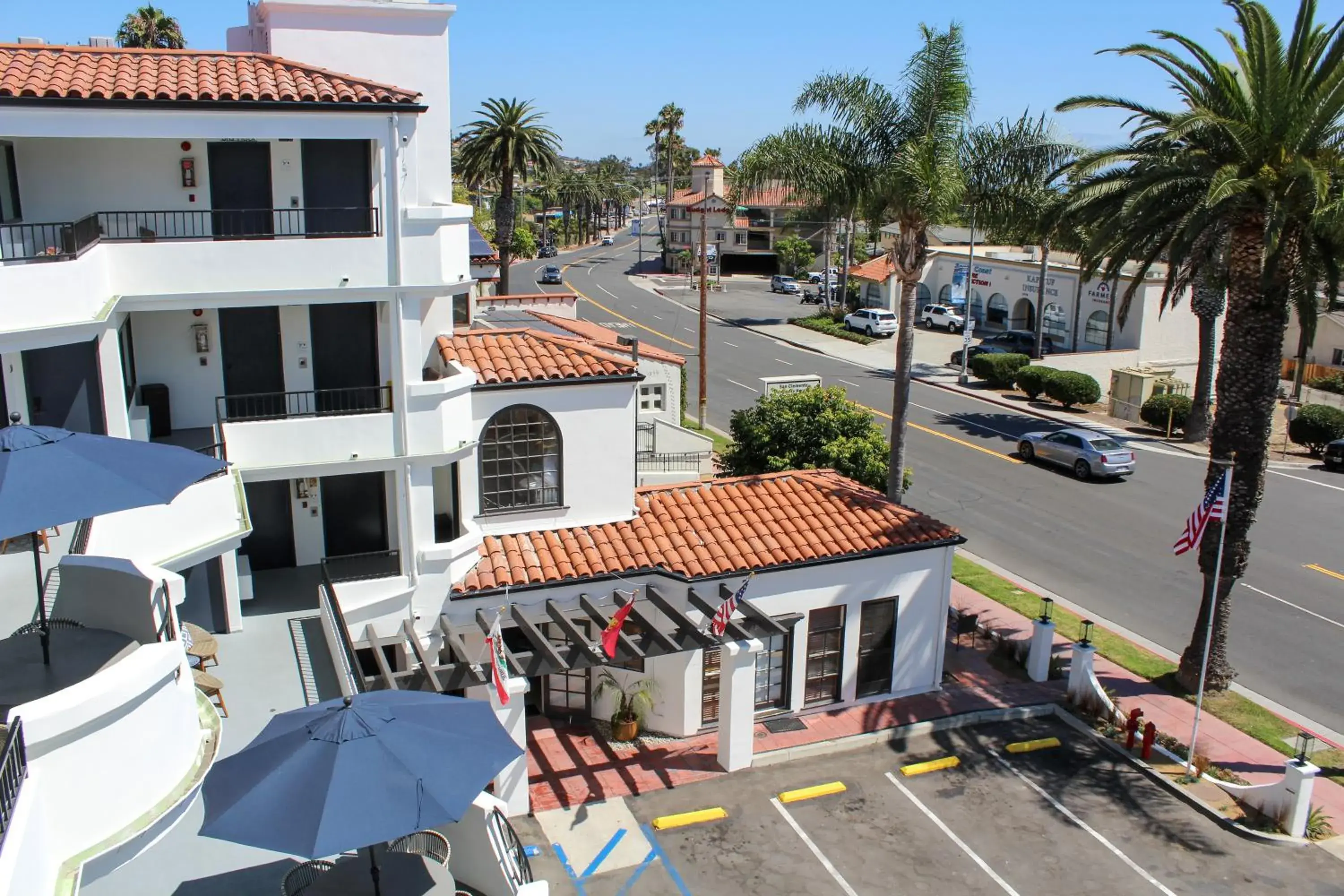 Street view in The Surfbreak Hotel Street view in The Surfbreak Hotel