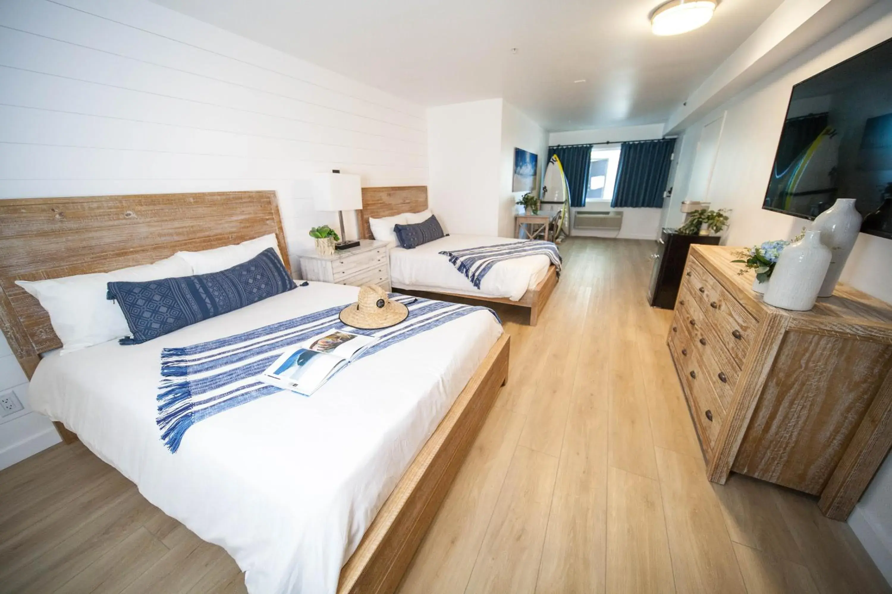 Bed in The Surfbreak Hotel Bed in The Surfbreak Hotel