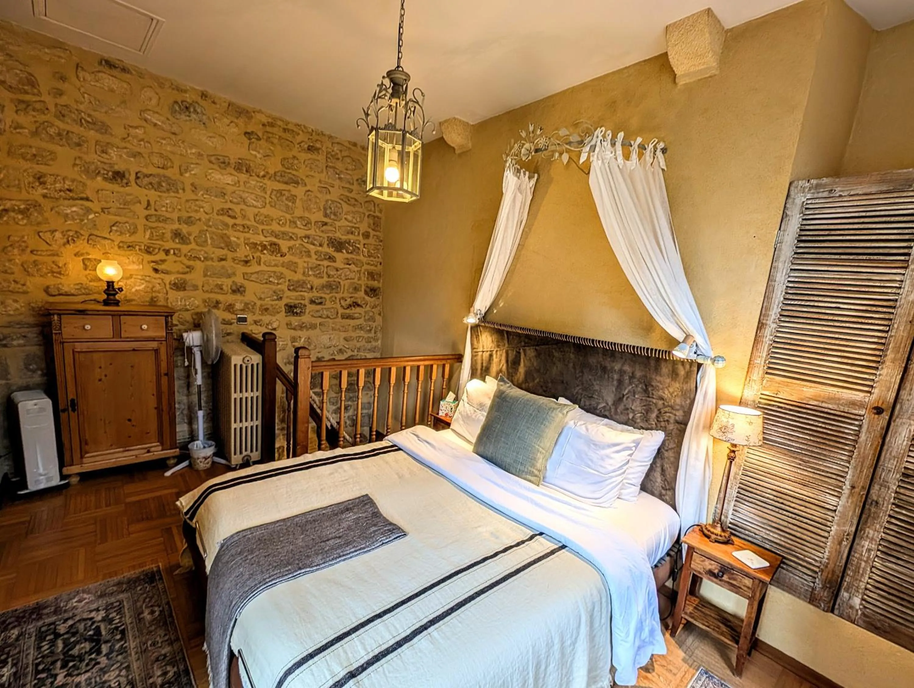 Bedroom, Bed in La Lanterne Chambres d'Hotes