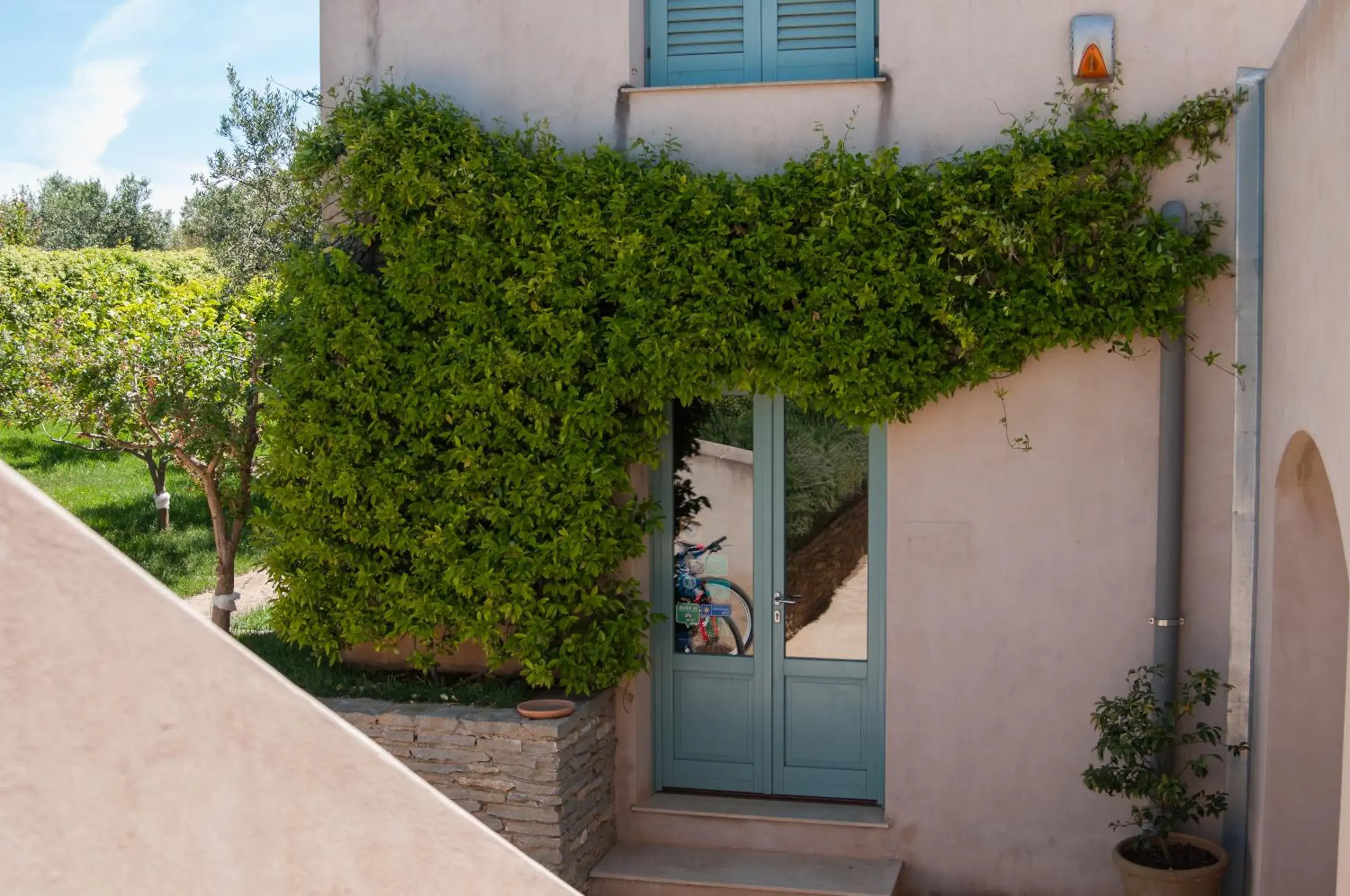 Facade/entrance in Relais Casina Miregia