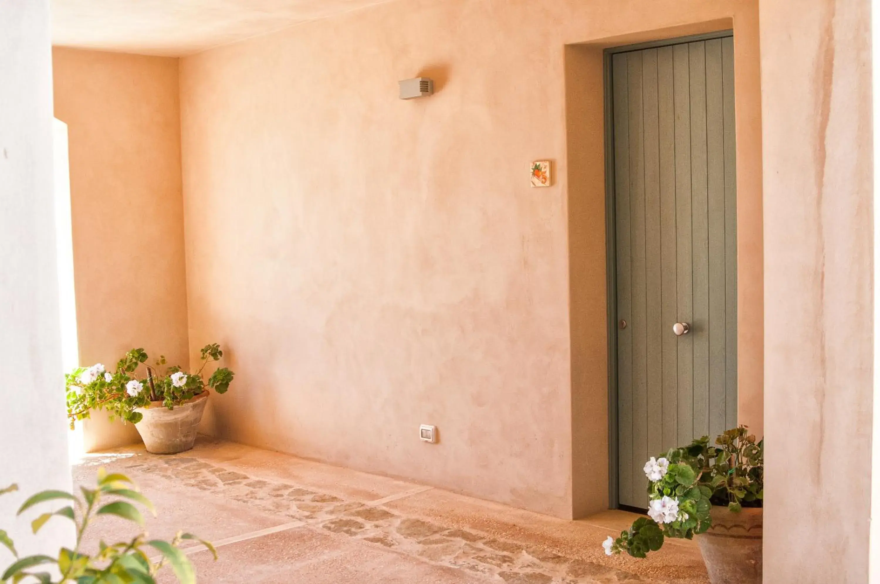 Facade/entrance in Relais Casina Miregia