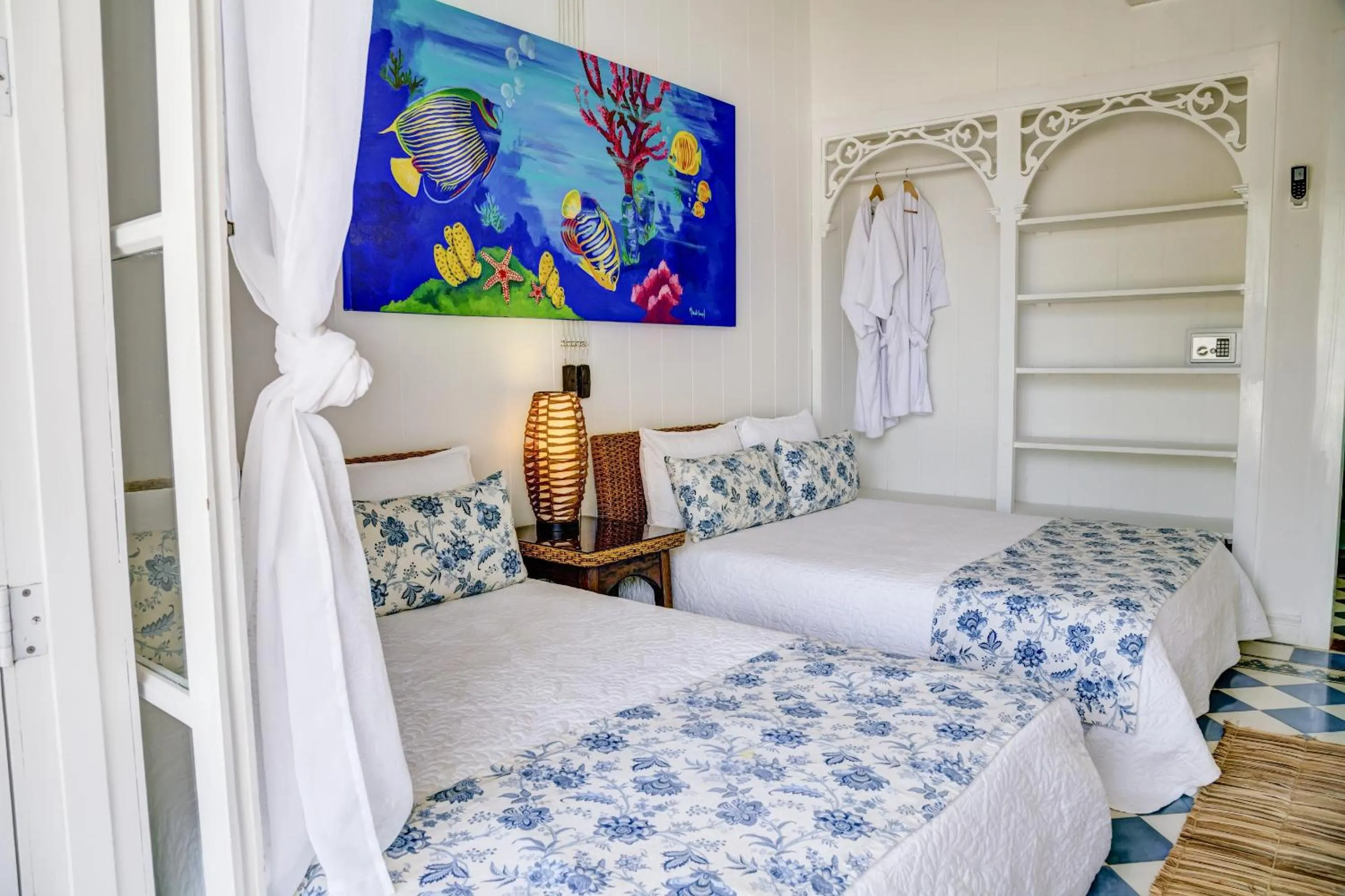 Bed in Hotel Agua Azul Beach Resort