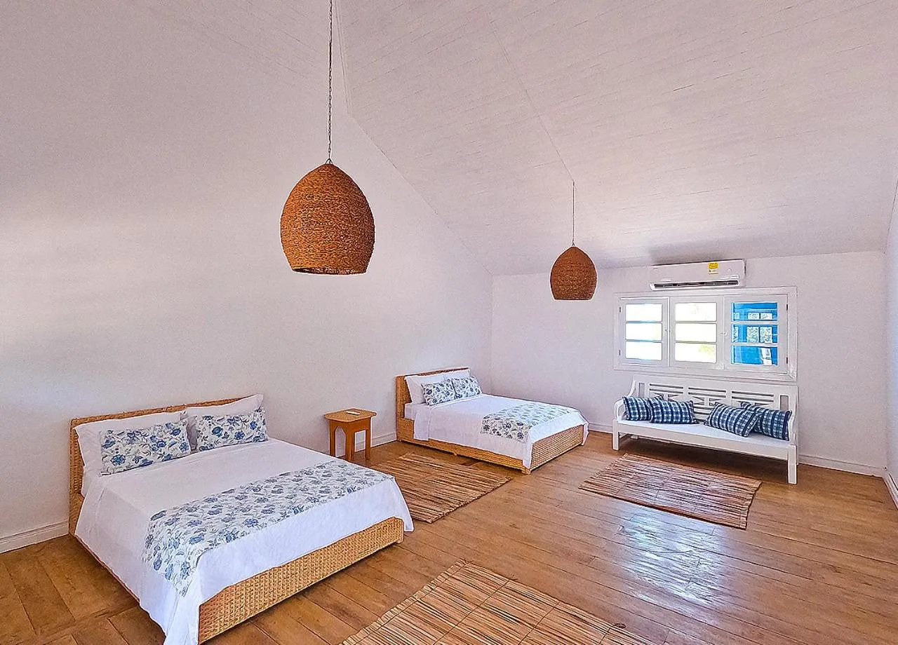 Photo of the whole room, Bed in Hotel Agua Azul Beach Resort