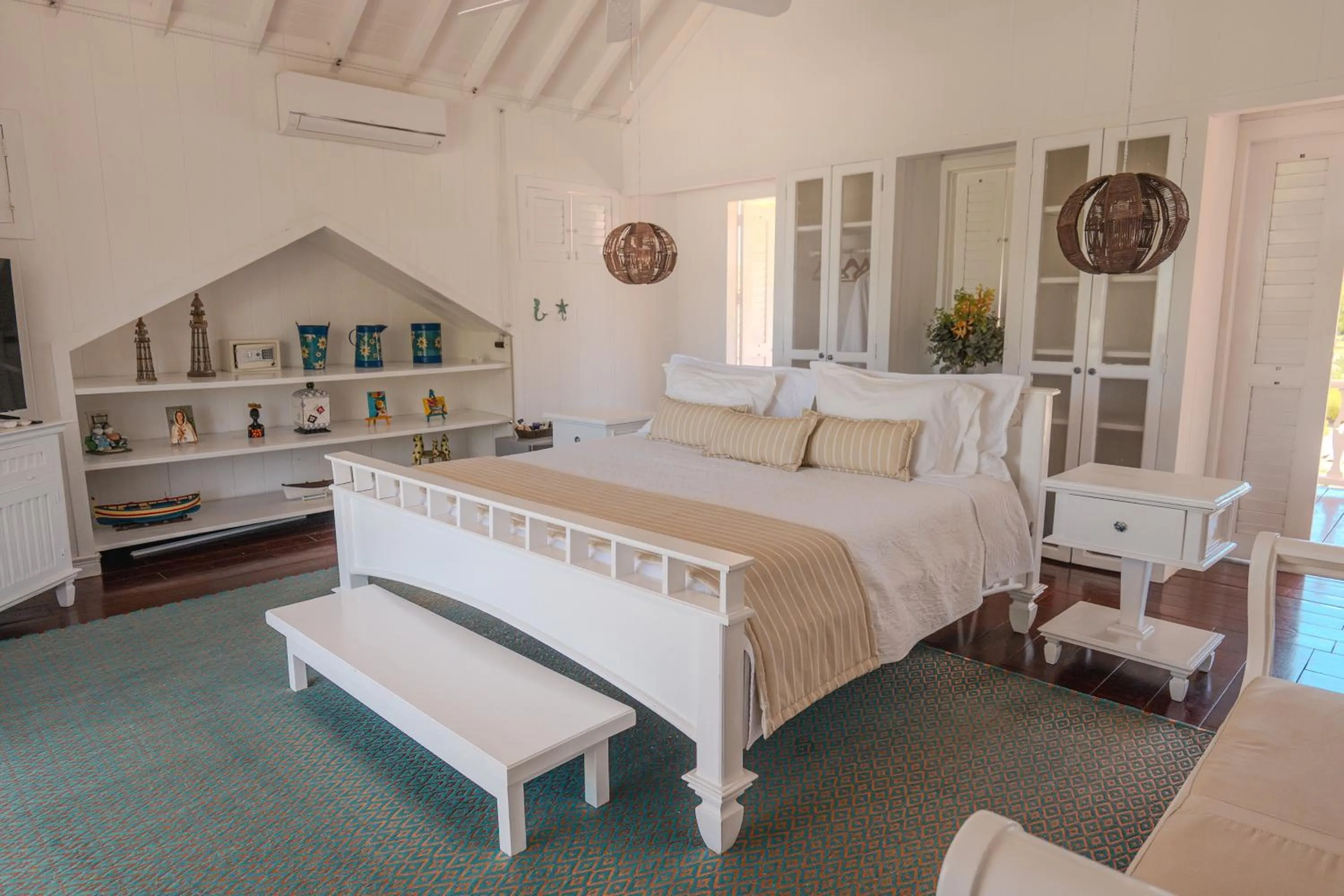 Bedroom, Bed in Hotel Agua Azul Beach Resort