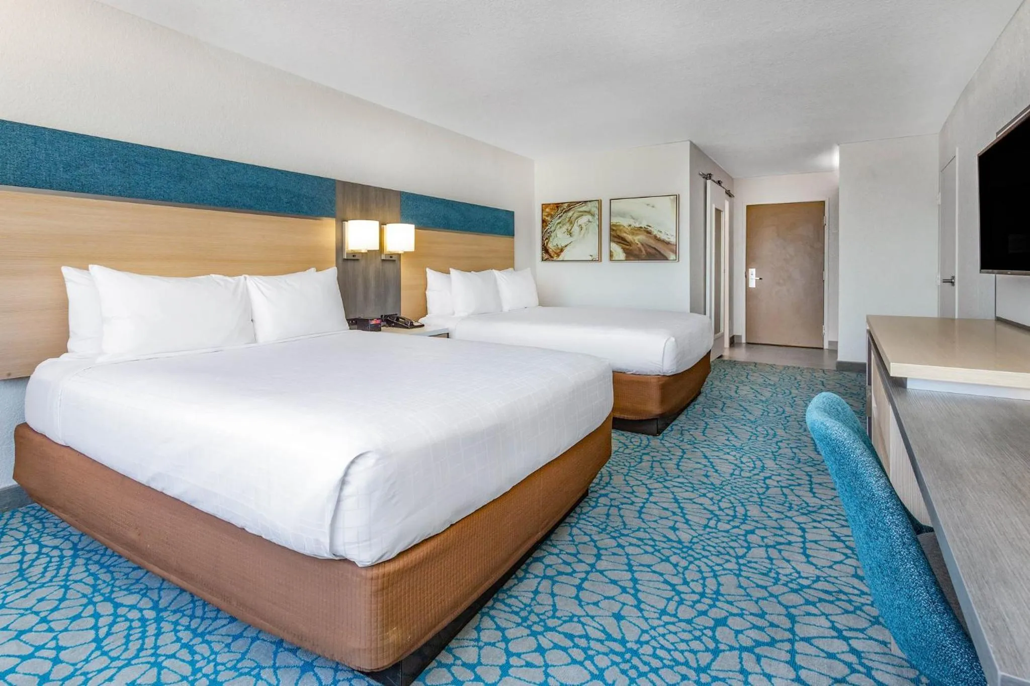 Photo of the whole room, Bed in Wyndham Orlando Resort & Conference Center, Celebration Area