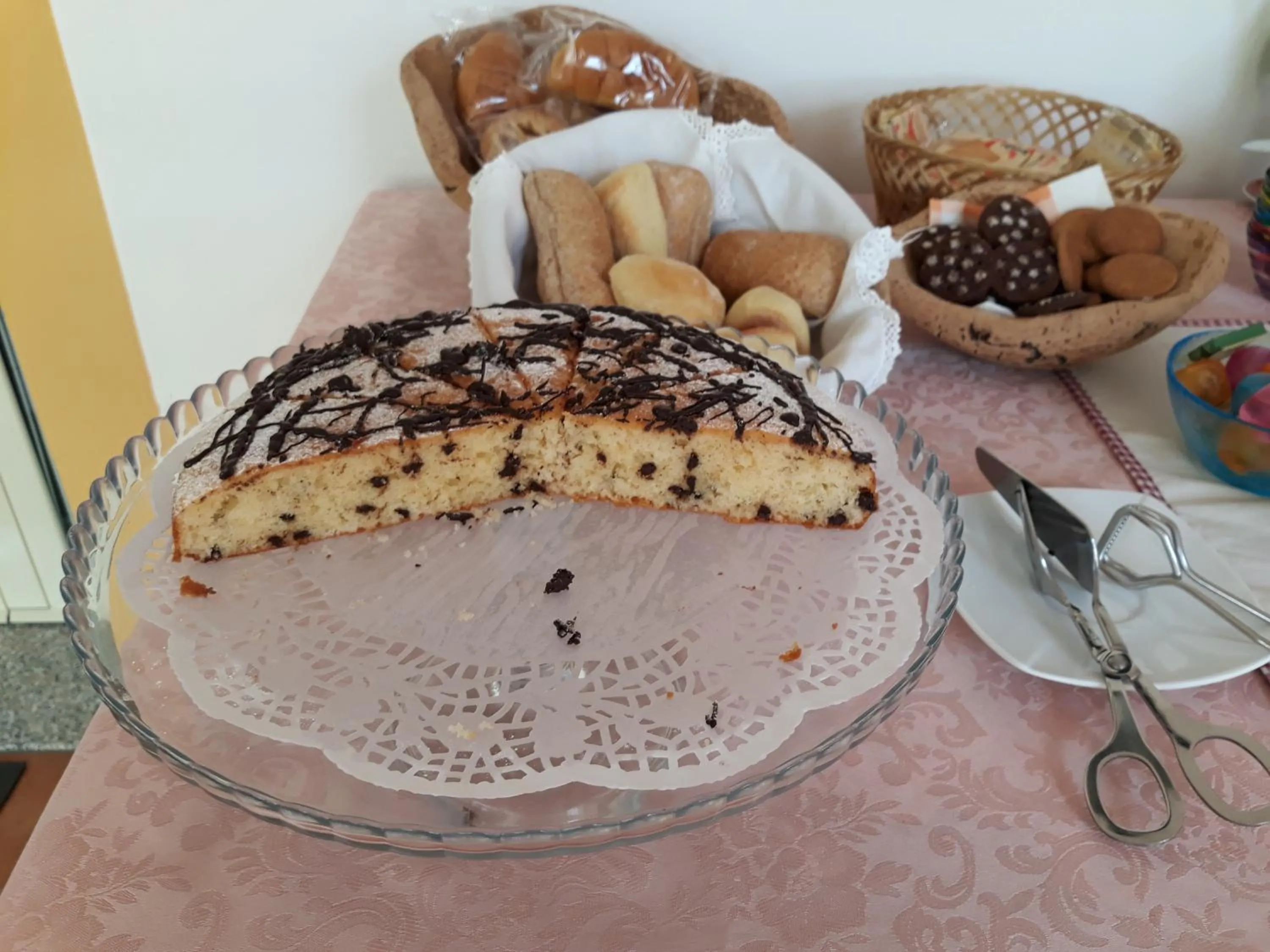 Italian breakfast in B&B Is Murdegus