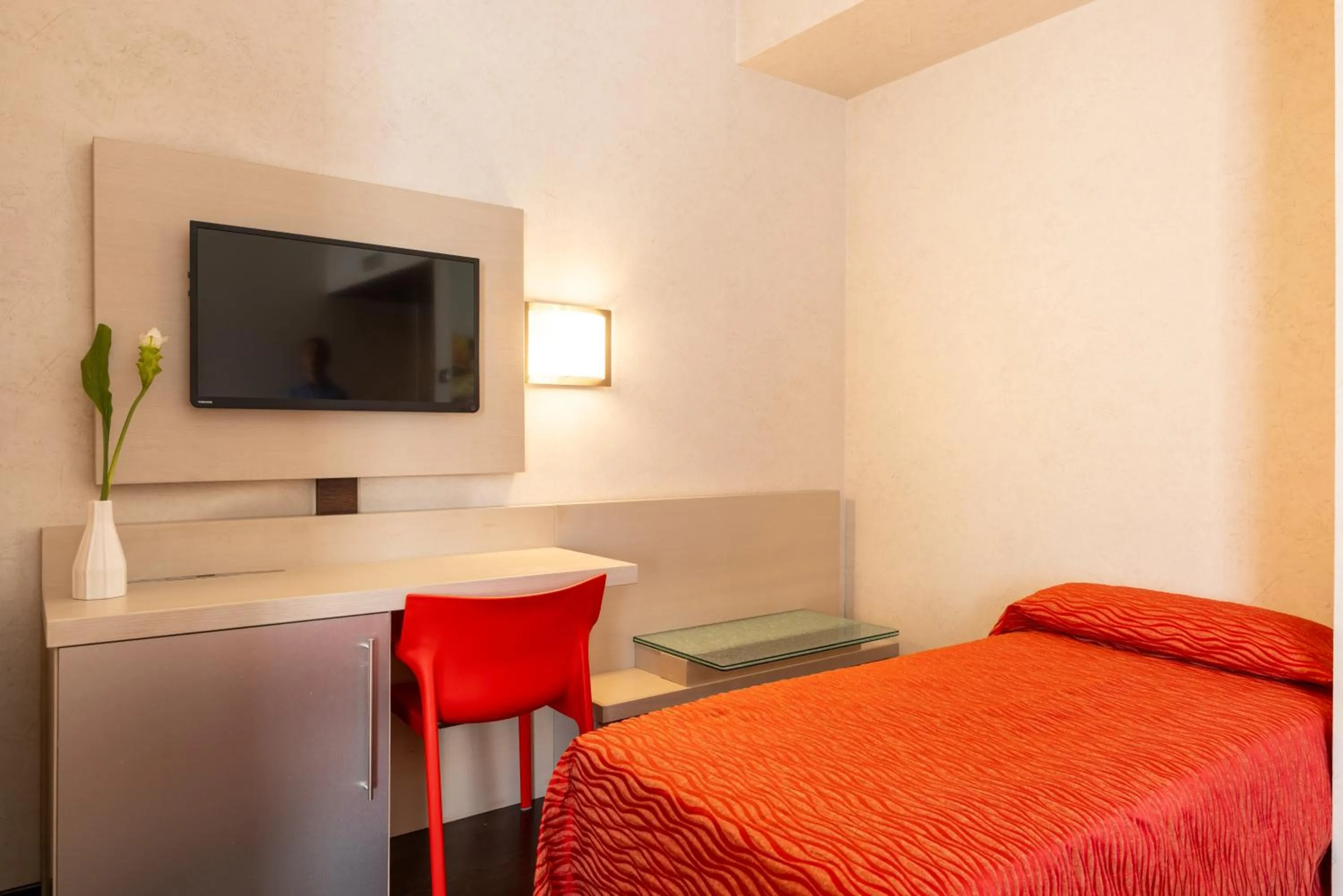 Photo of the whole room, Bed in Hotel Valentino