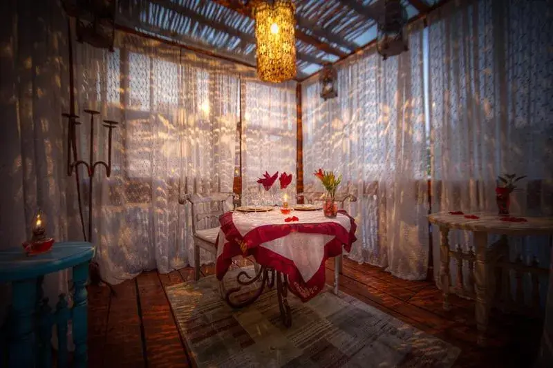 Restaurant/places to eat in El Chante Spa Hotel Restaurant/places to eat in El Chante Spa Hotel