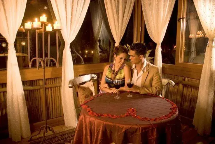 Restaurant/places to eat in El Chante Spa Hotel Restaurant/places to eat in El Chante Spa Hotel