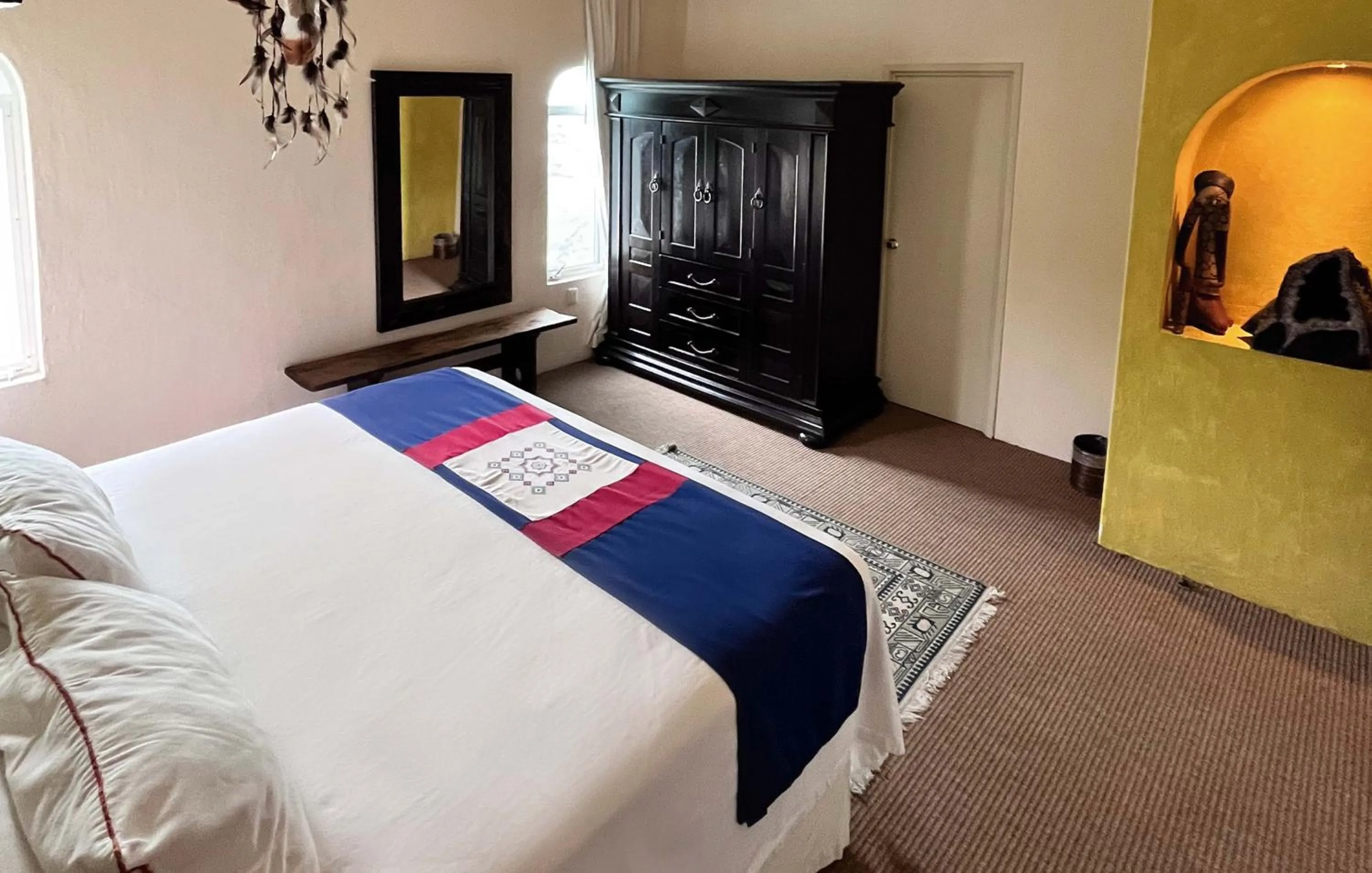 Bed in El Chante Spa Hotel