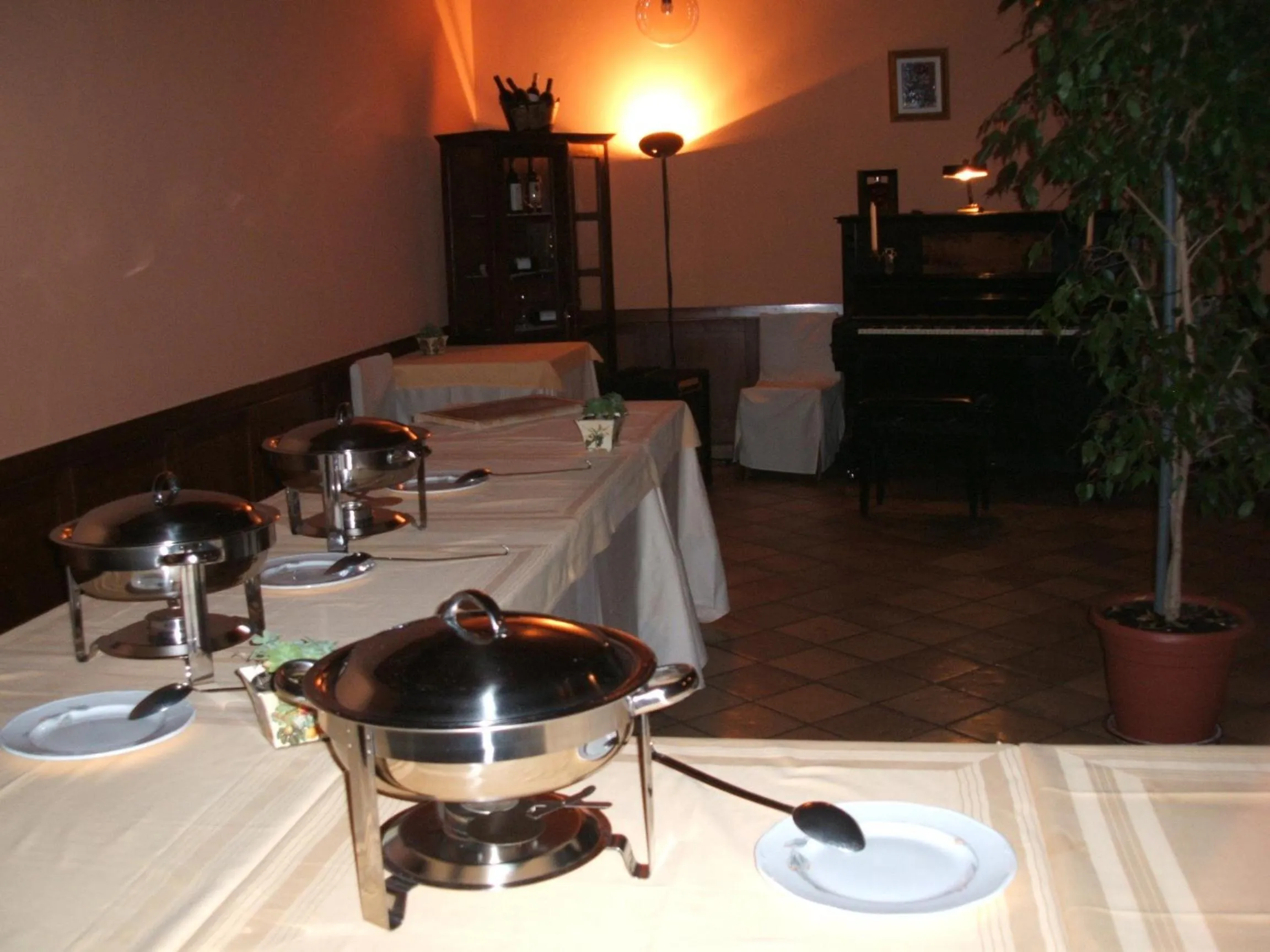 Restaurant/places to eat in Albergo Michieletto