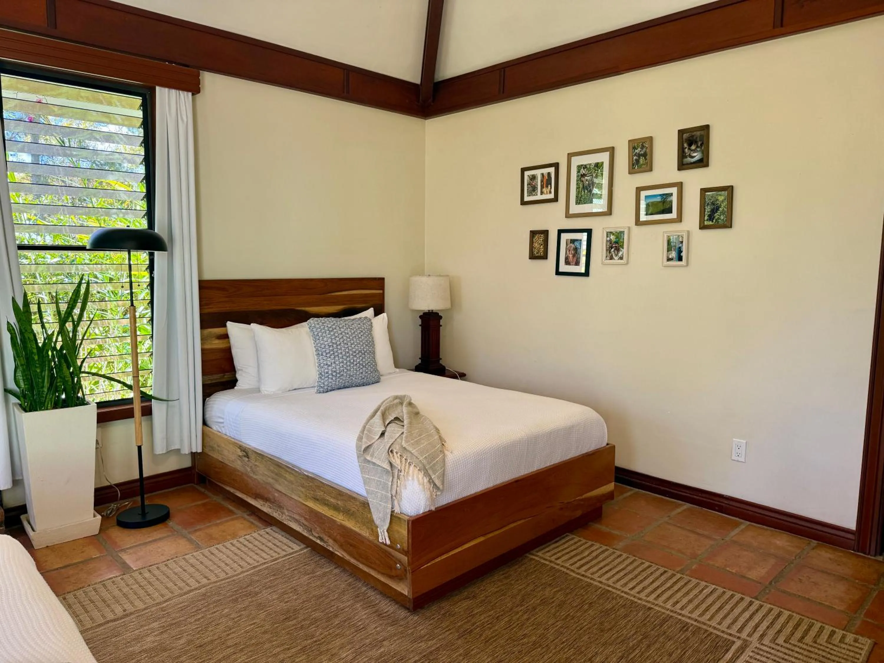 Bed in Hidden Valley Wilderness Lodge