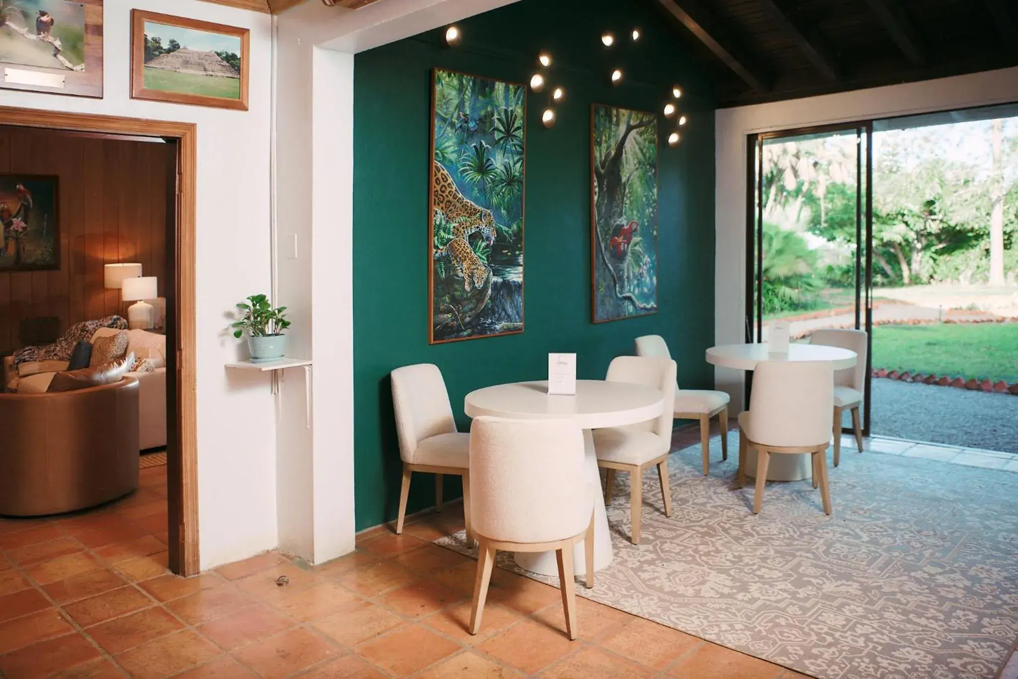 Restaurant/places to eat in Hidden Valley Wilderness Lodge Restaurant/places to eat in Hidden Valley Wilderness Lodge