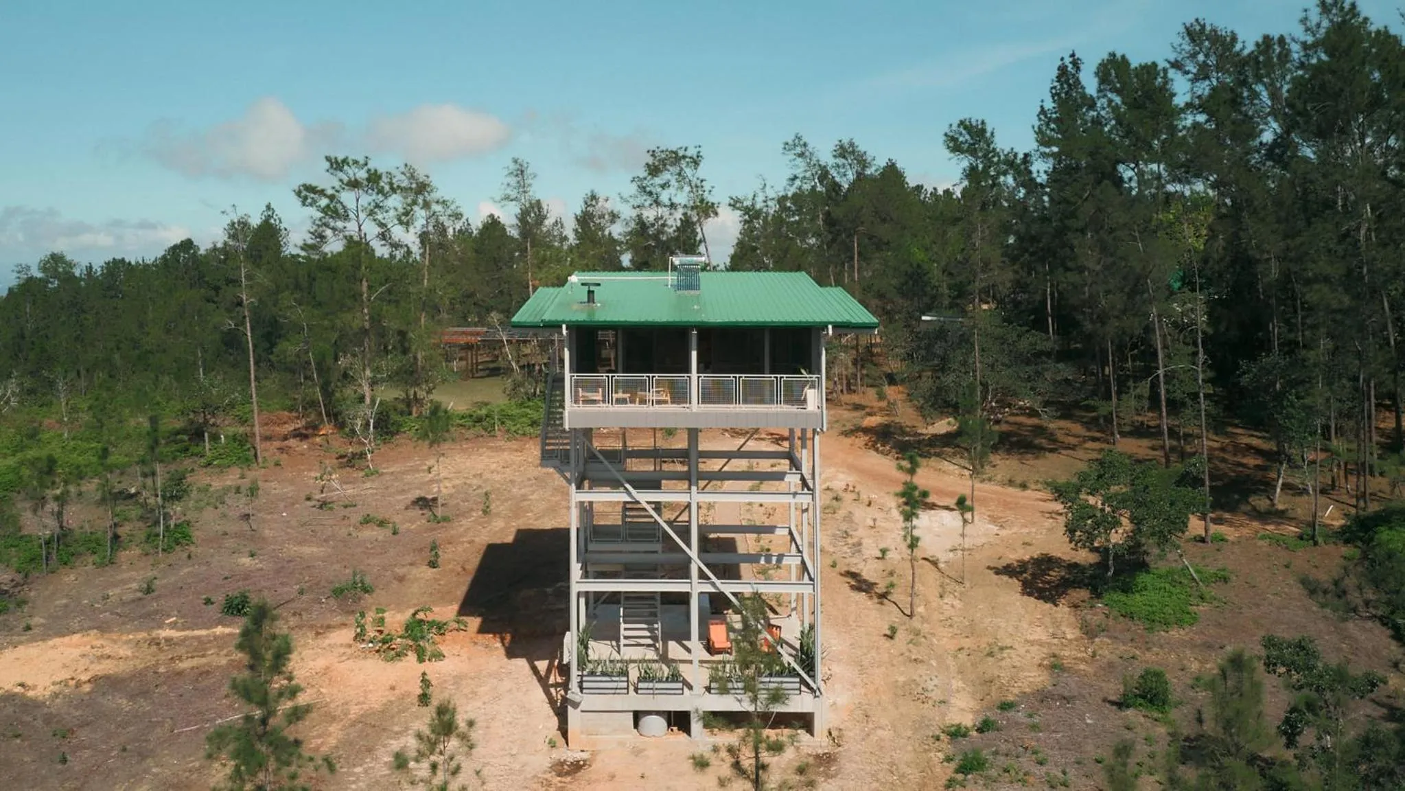 Property building in Hidden Valley Wilderness Lodge