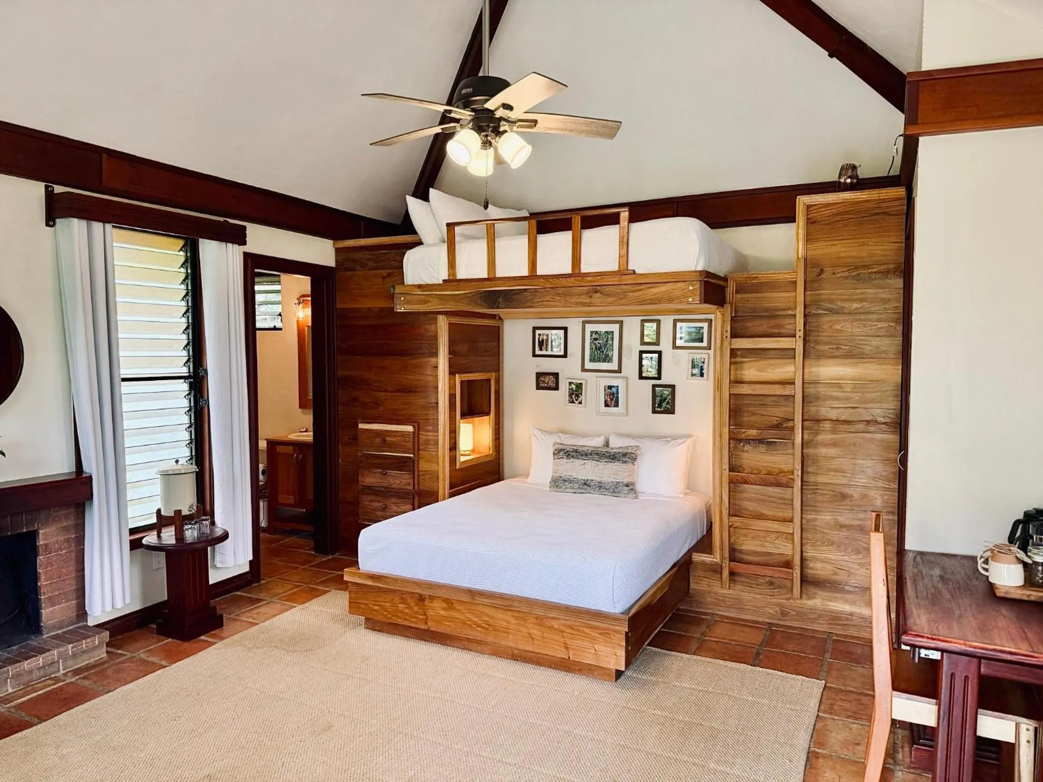 Bed in Hidden Valley Wilderness Lodge