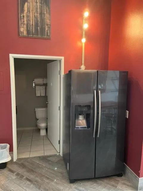 River Hills Hotel- Mankato