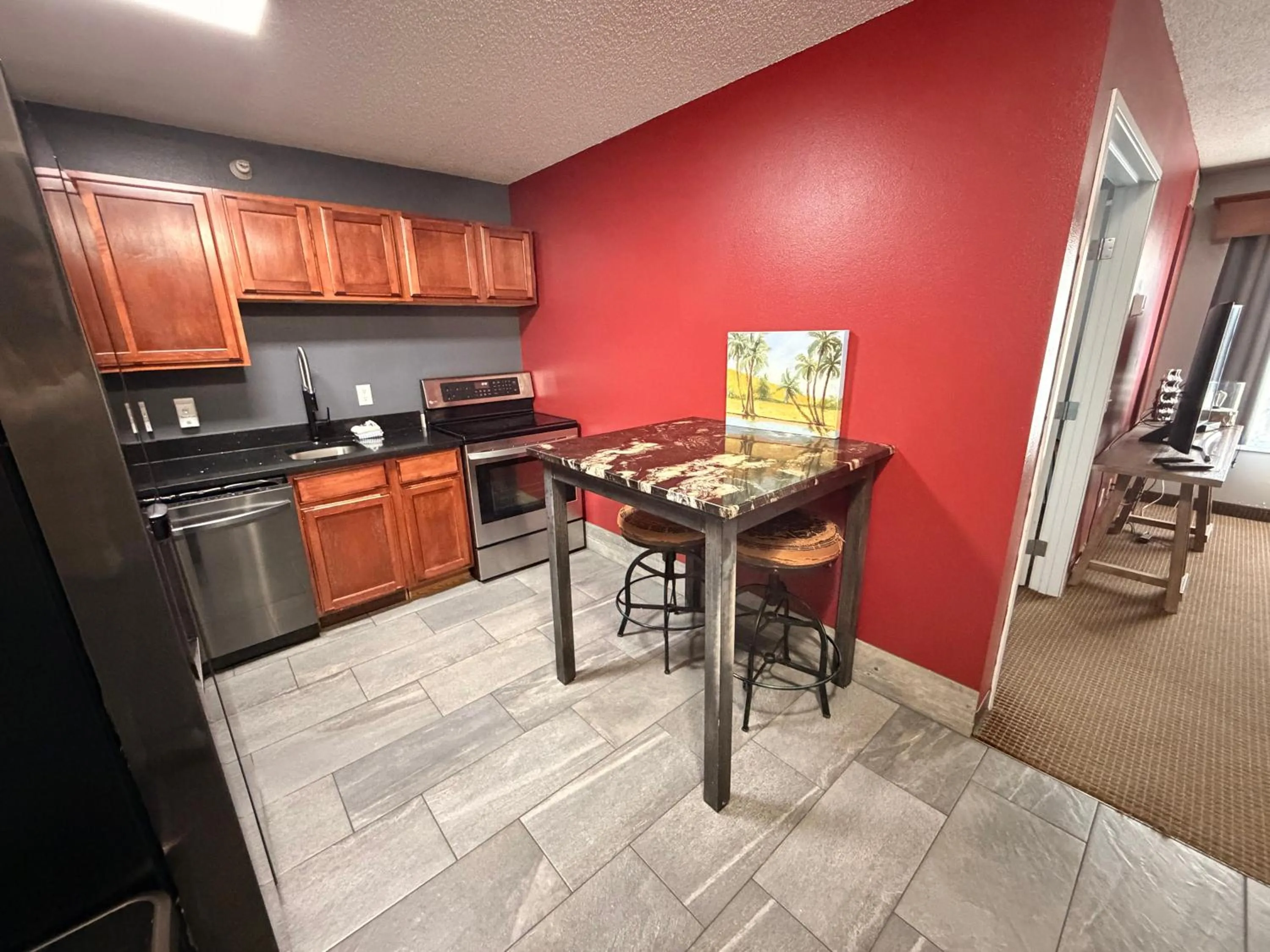 River Hills Hotel- Mankato