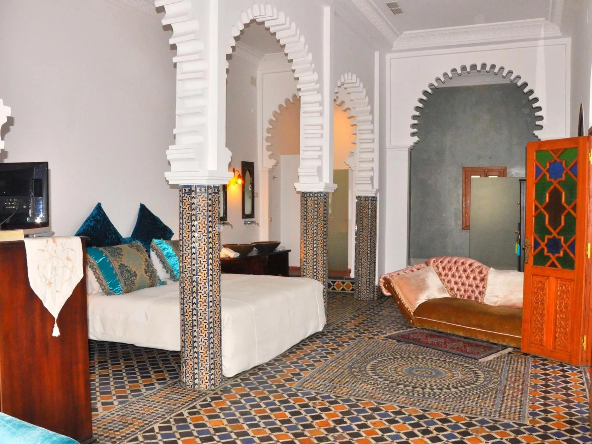Bedroom in Hotel Blanco Riad