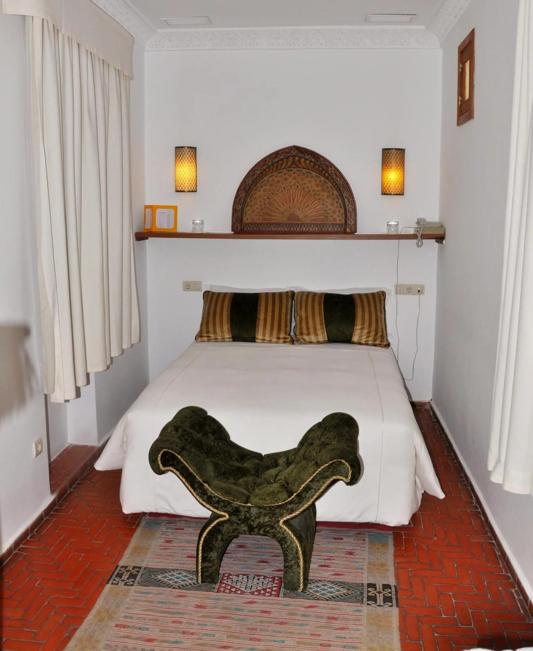 Bedroom, Bed in Hotel Blanco Riad