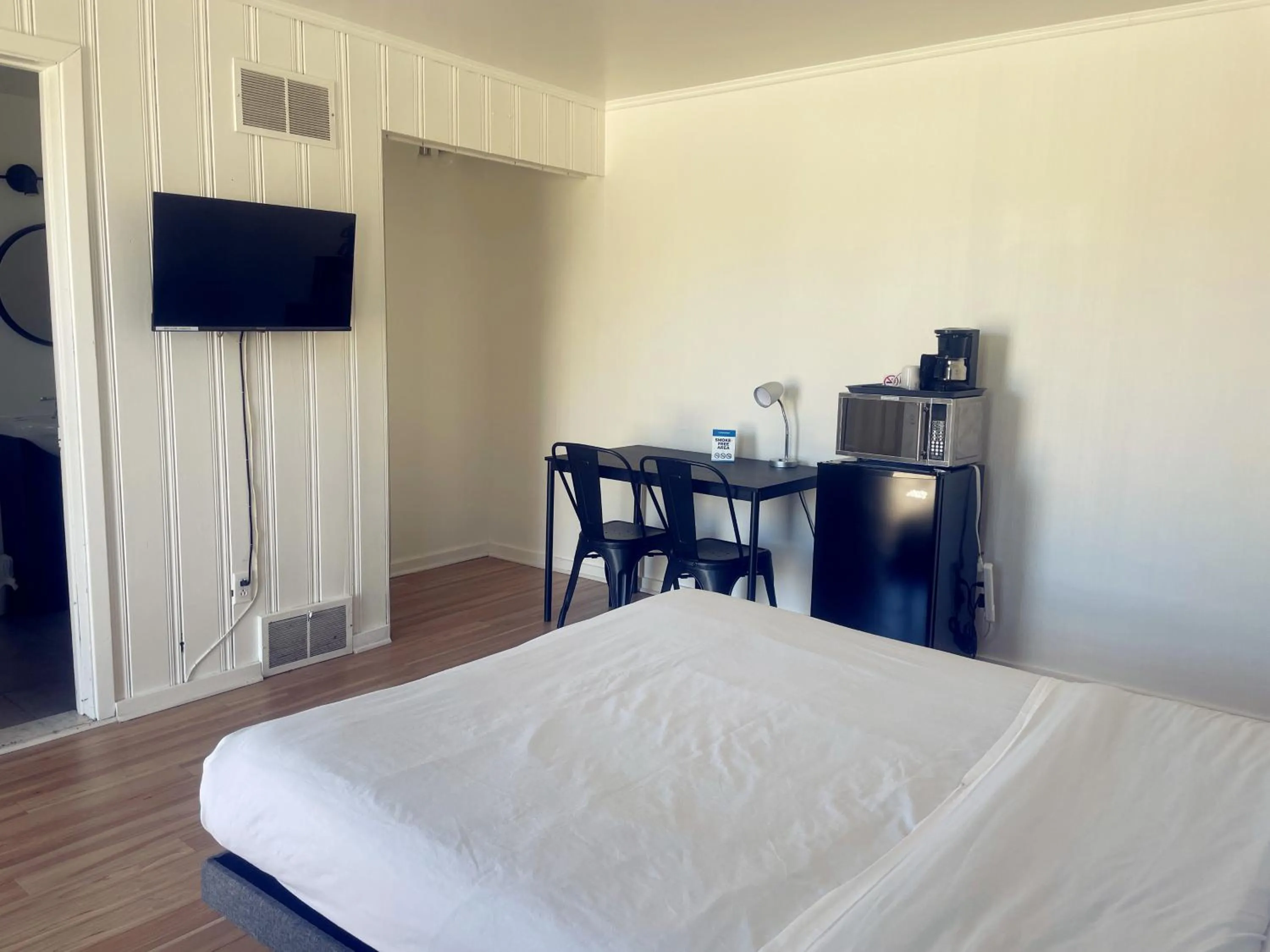 Bed in Motel Grande Ile