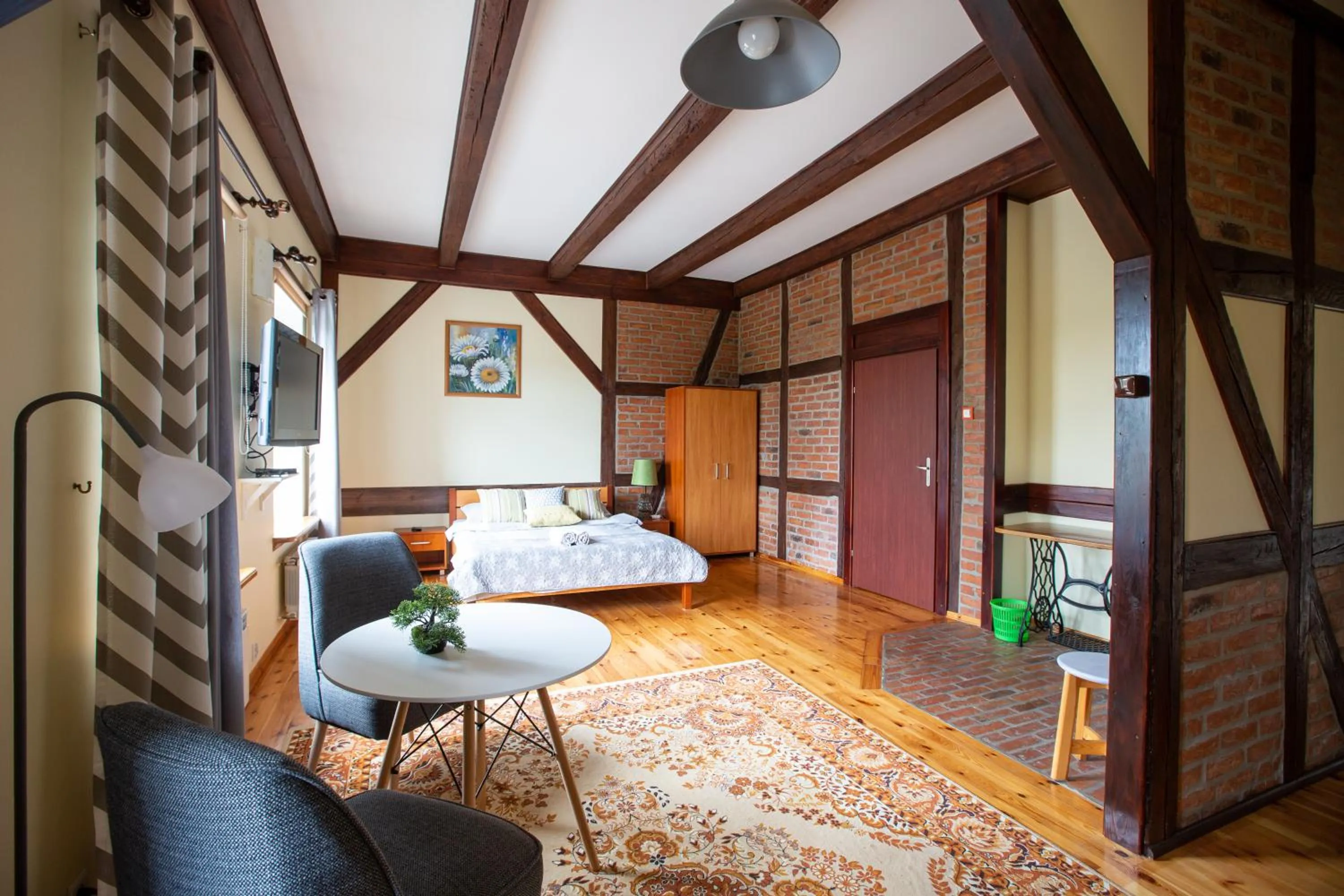 King Suite - single occupancy in Pensjonat pod Kasztanem