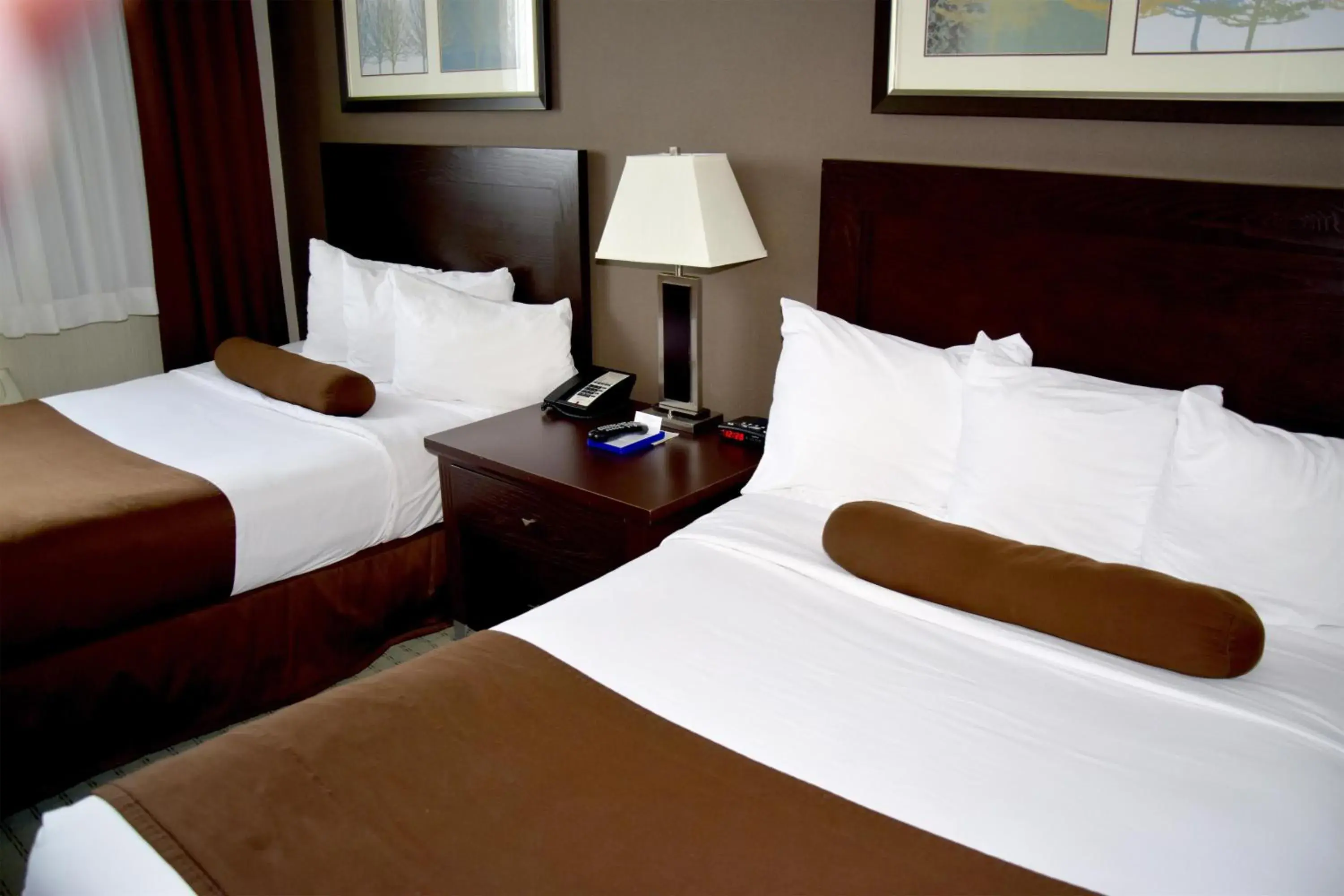 Bedroom, Bed in Coast Lethbridge Hotel & Conference Centre Bedroom, Bed in Coast Lethbridge Hotel & Conference Centre