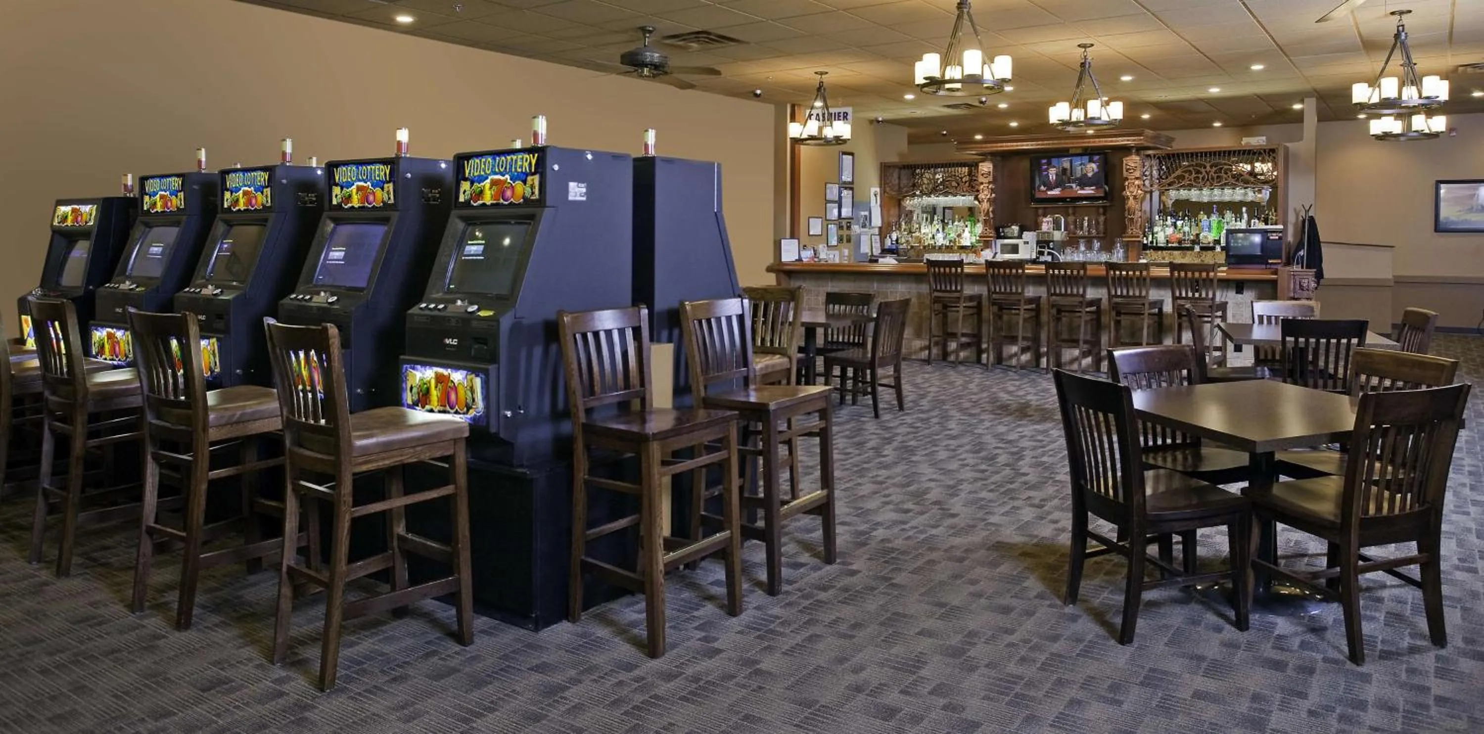 Restaurant/places to eat in Coast Lethbridge Hotel & Conference Centre