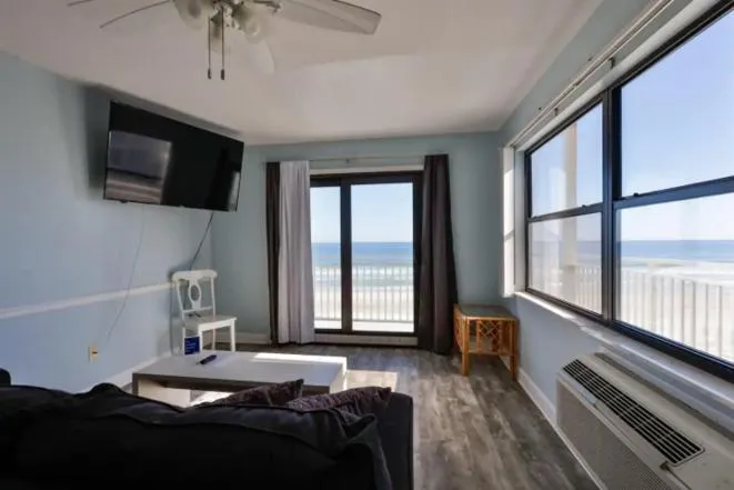 TV and multimedia, Bed in Coastal Waters