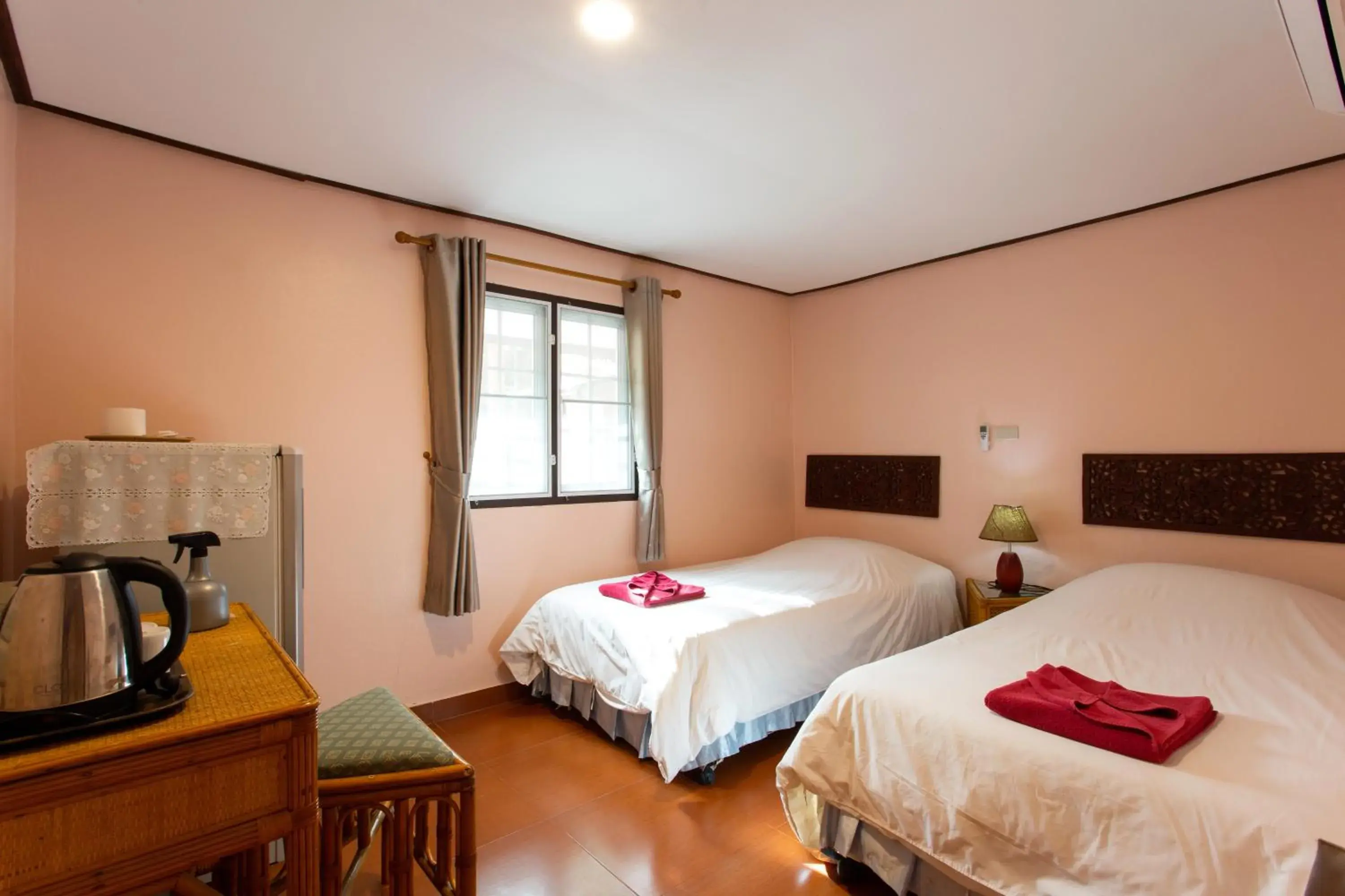 Bed in Harry's Bungalows Bed in Harry's Bungalows