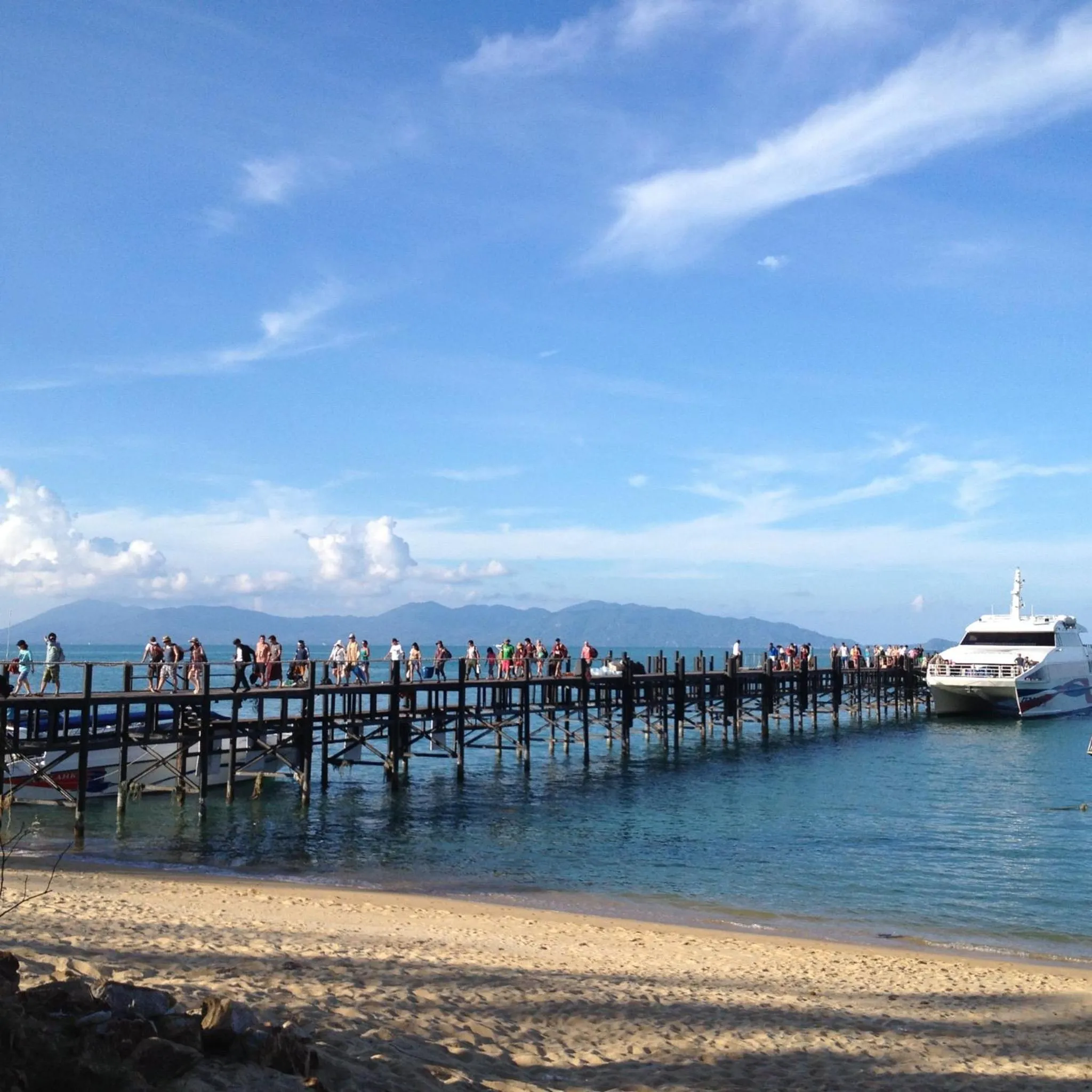 Area and facilities in Harry's Bungalows