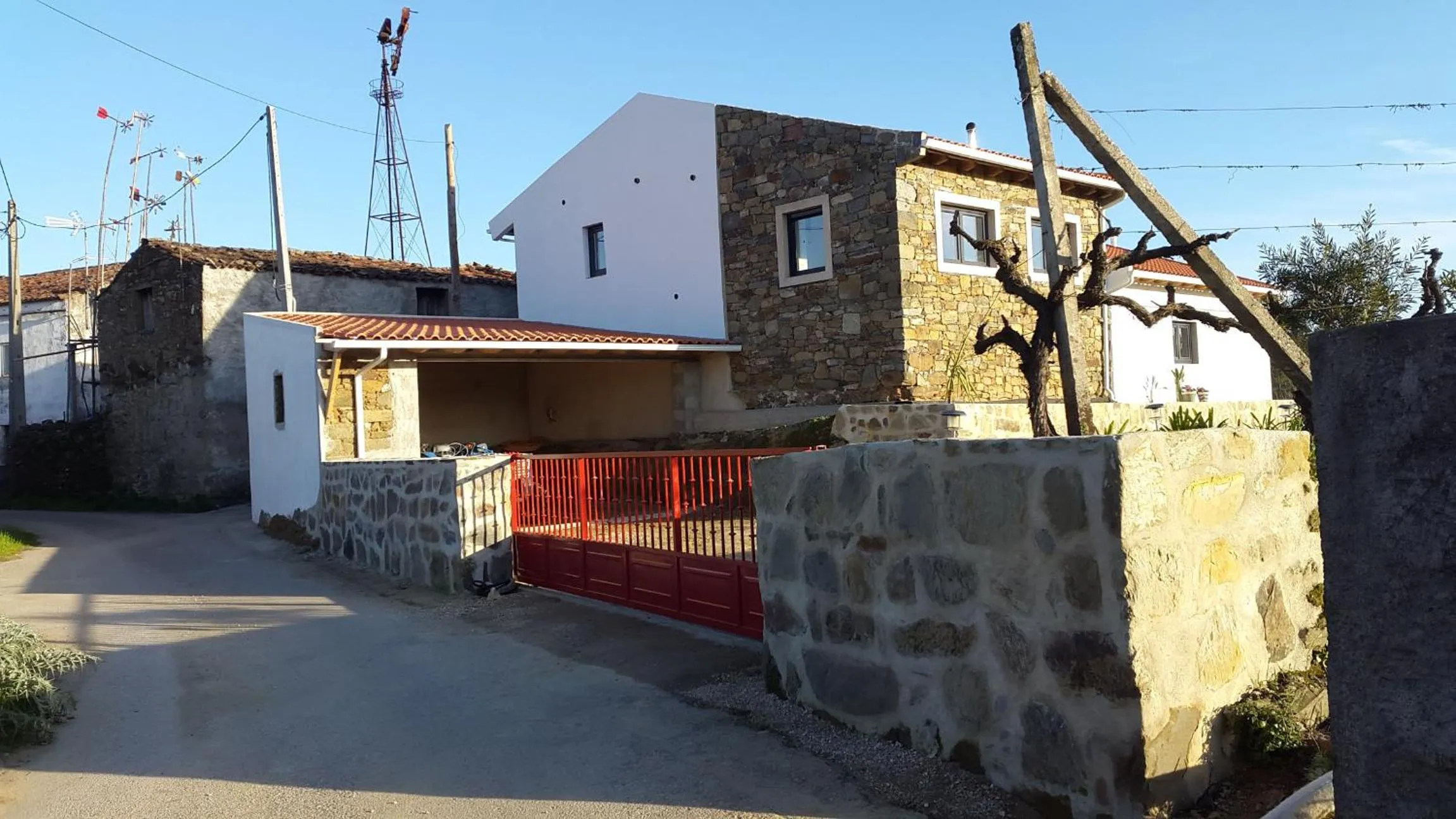 Facade/entrance in Quinta Quatro Ventos