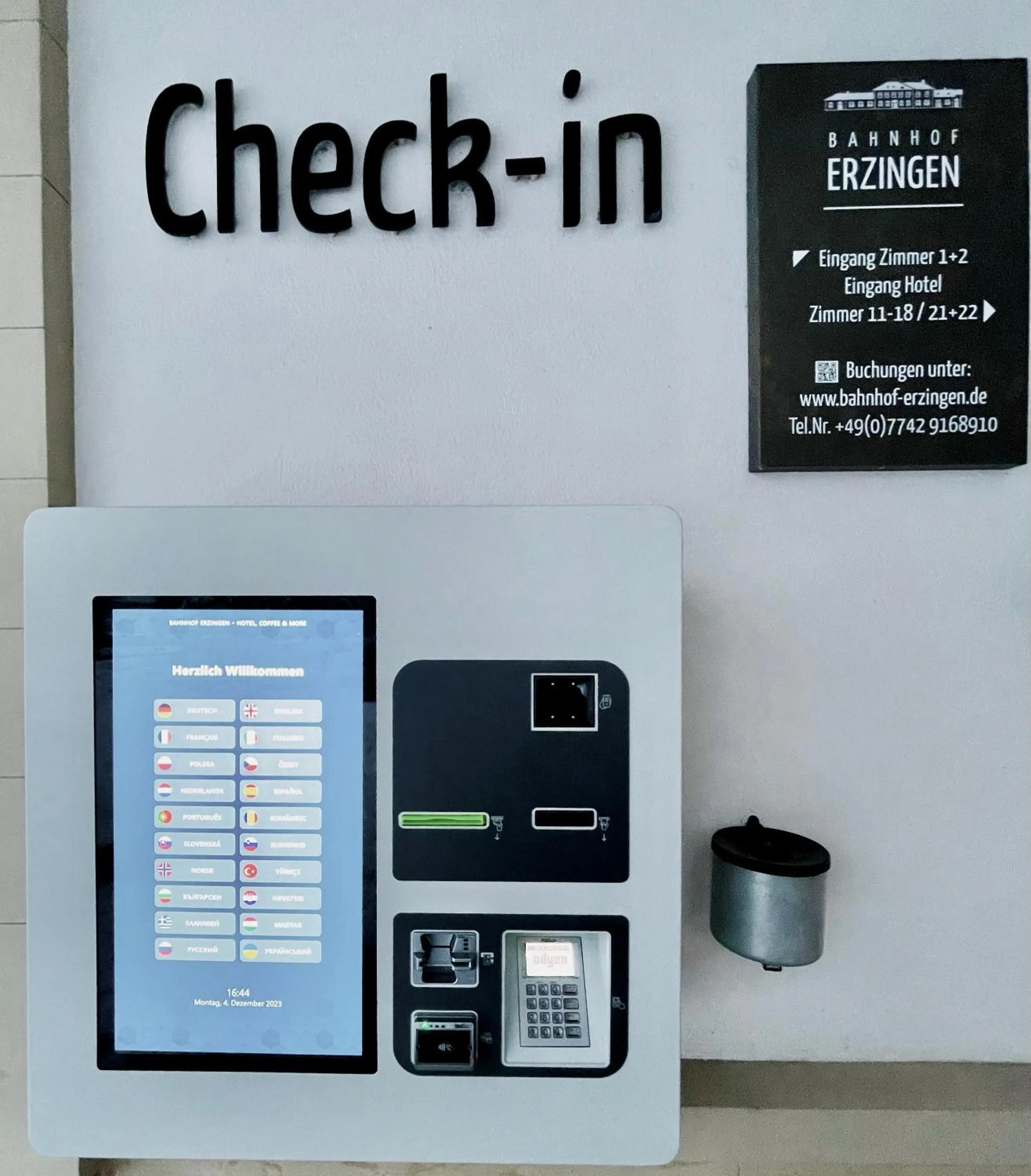 Lobby or reception in Bahnhof-Erzingen, hotel, coffee & more