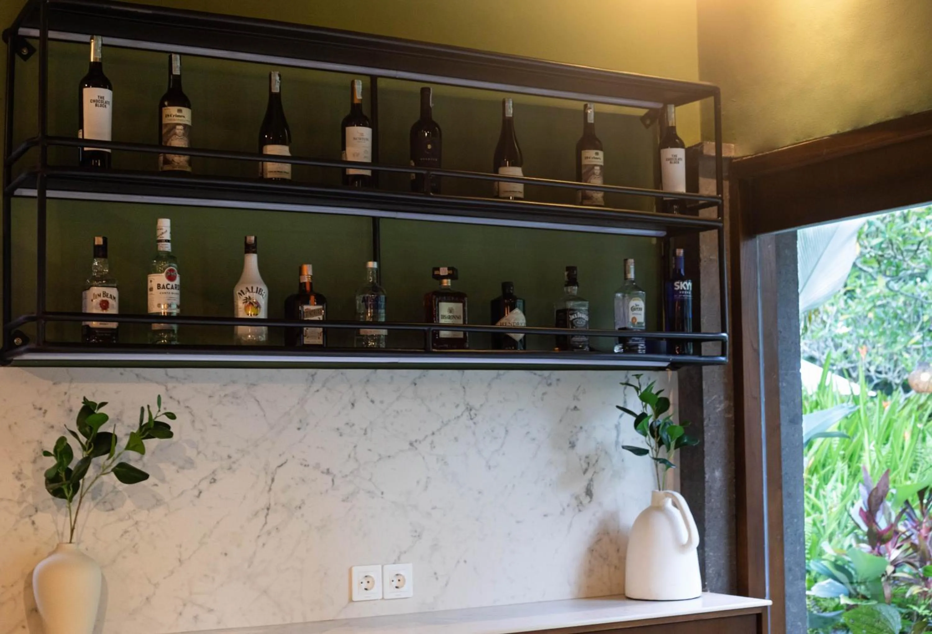 Lounge or bar in Suara Air Luxury Villa Ubud